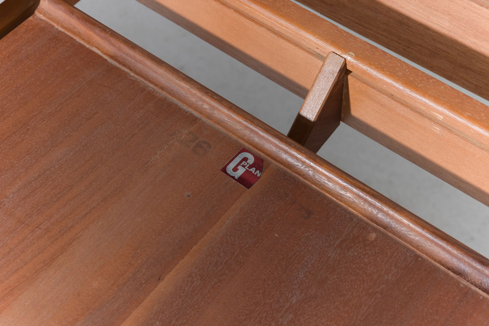 Mid Century Oval Dining Table by G-Plan - 2