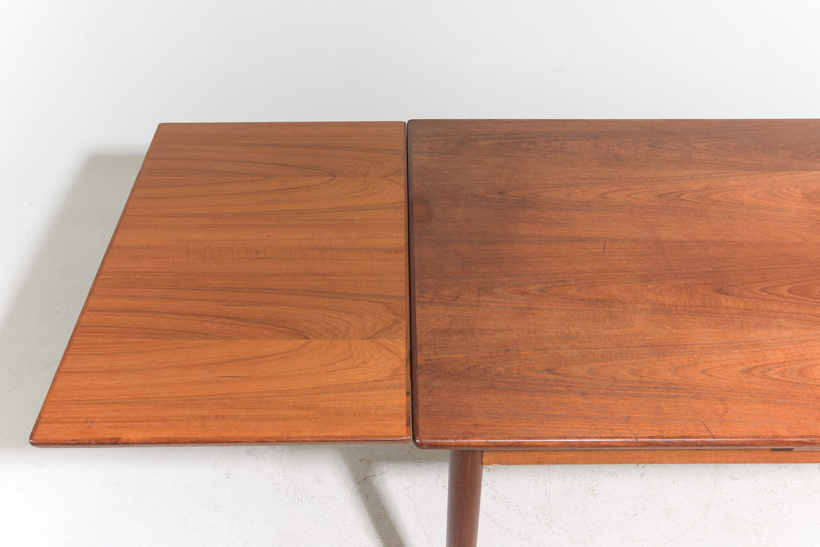 Danish Modern Draw Leaf Dining Table - 3