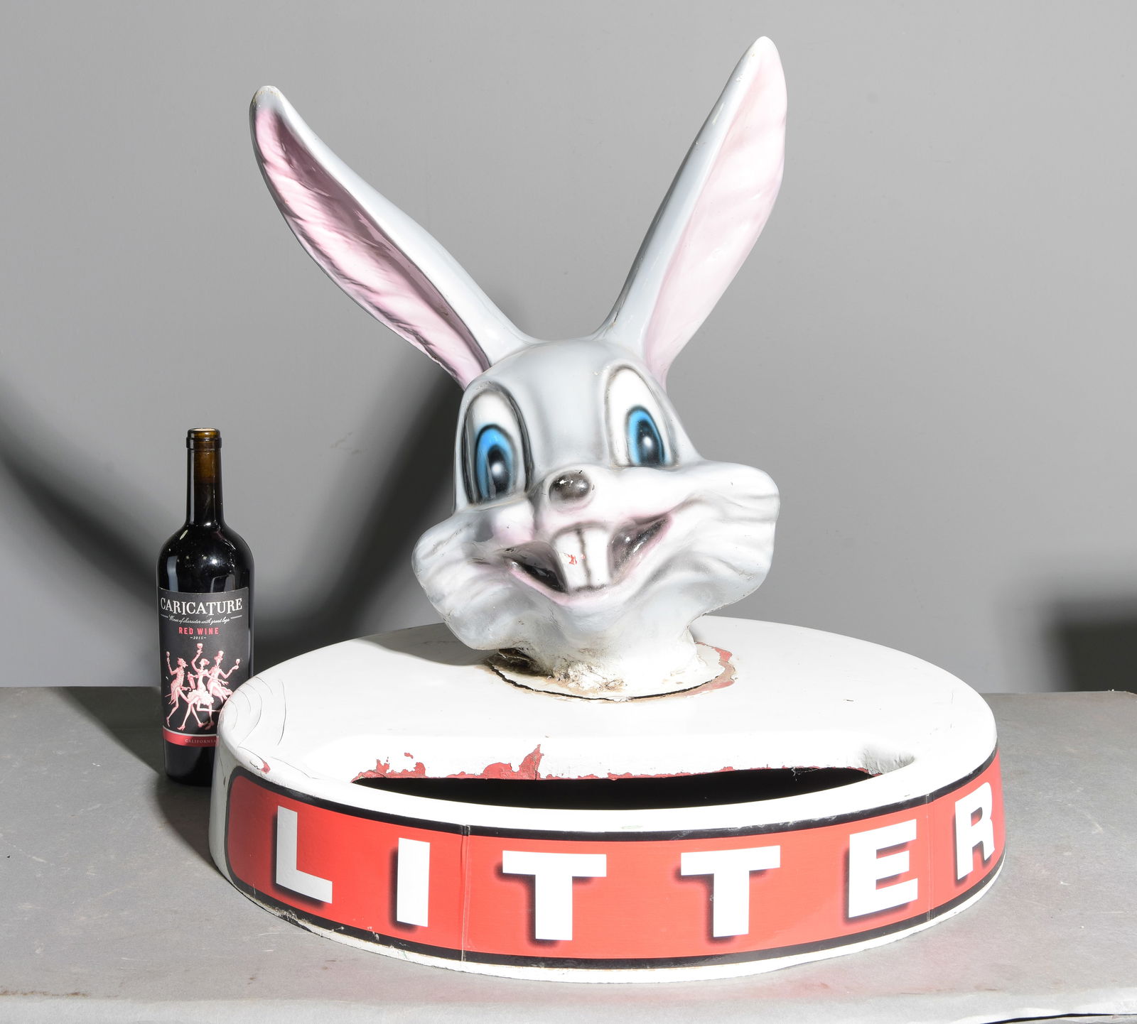 Vintage Bugs Bunny Litter Bin Lid: Vintage Bugs Bunny Litter Bin Lid - 25 in tall x 24 inch diameter