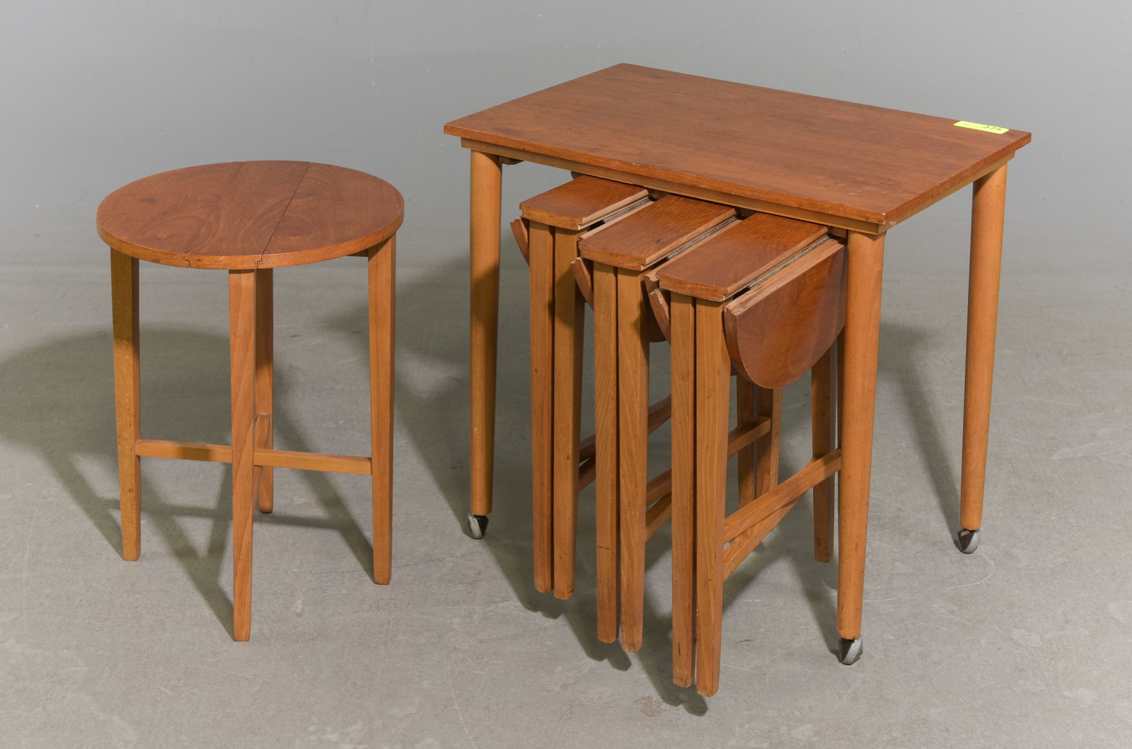 Mid Century Modern Nest of 5 Tables #2 (1 of 3)