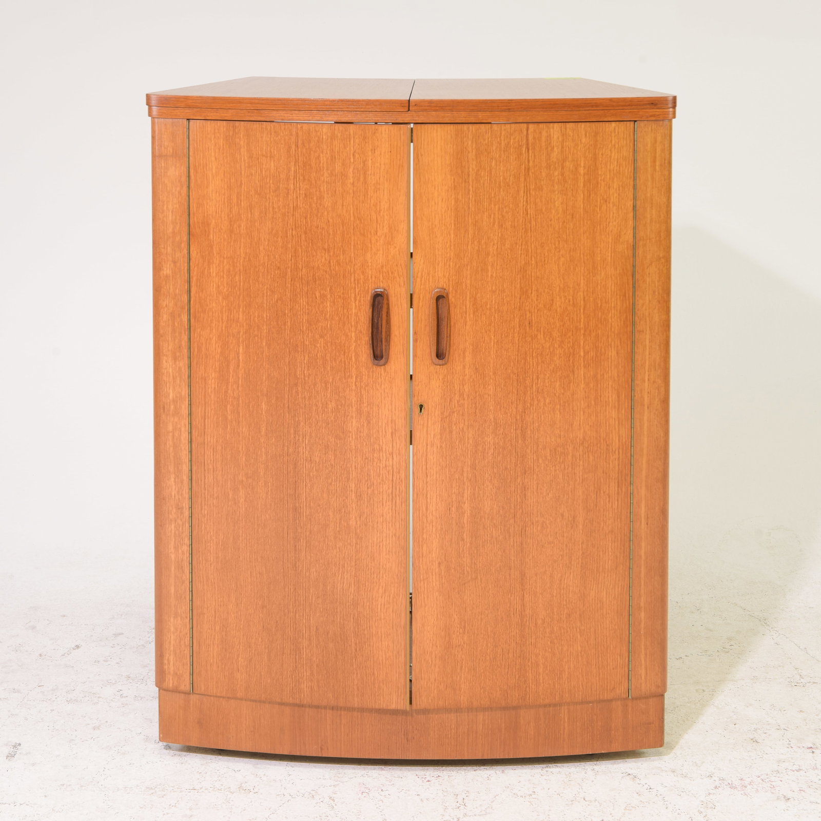Teak Mid Century Fold Open Cocktail Bar - Turnidge: This Danish Modern Style Teak Rolling Cocktail Cabinet is British and made by Mid Century Modern Furniture Maker Turnidge of London - 42 in tall x 32.5 x 18
