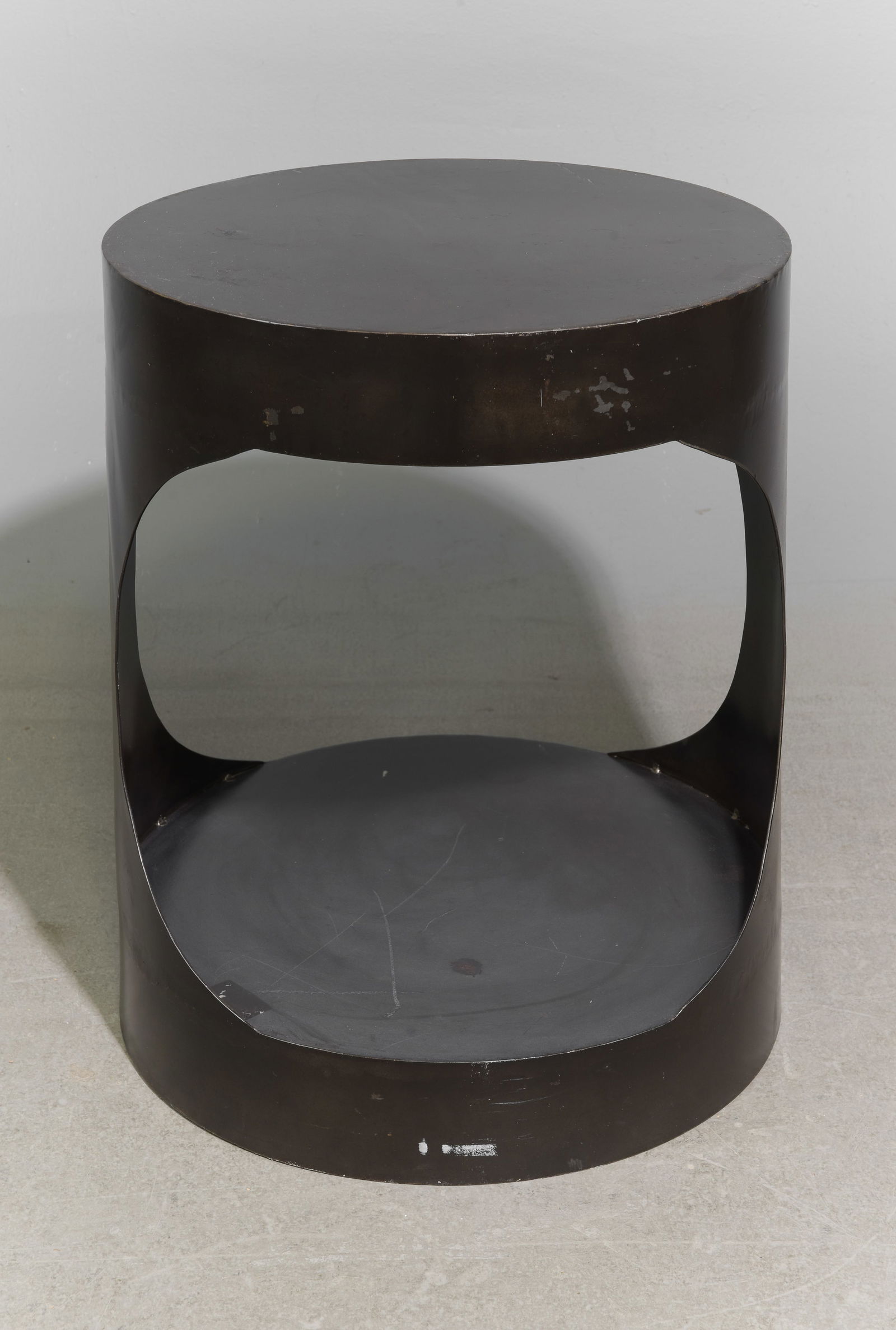 Eclipse Round Metal / Iron Occasional Table (1 of 4)