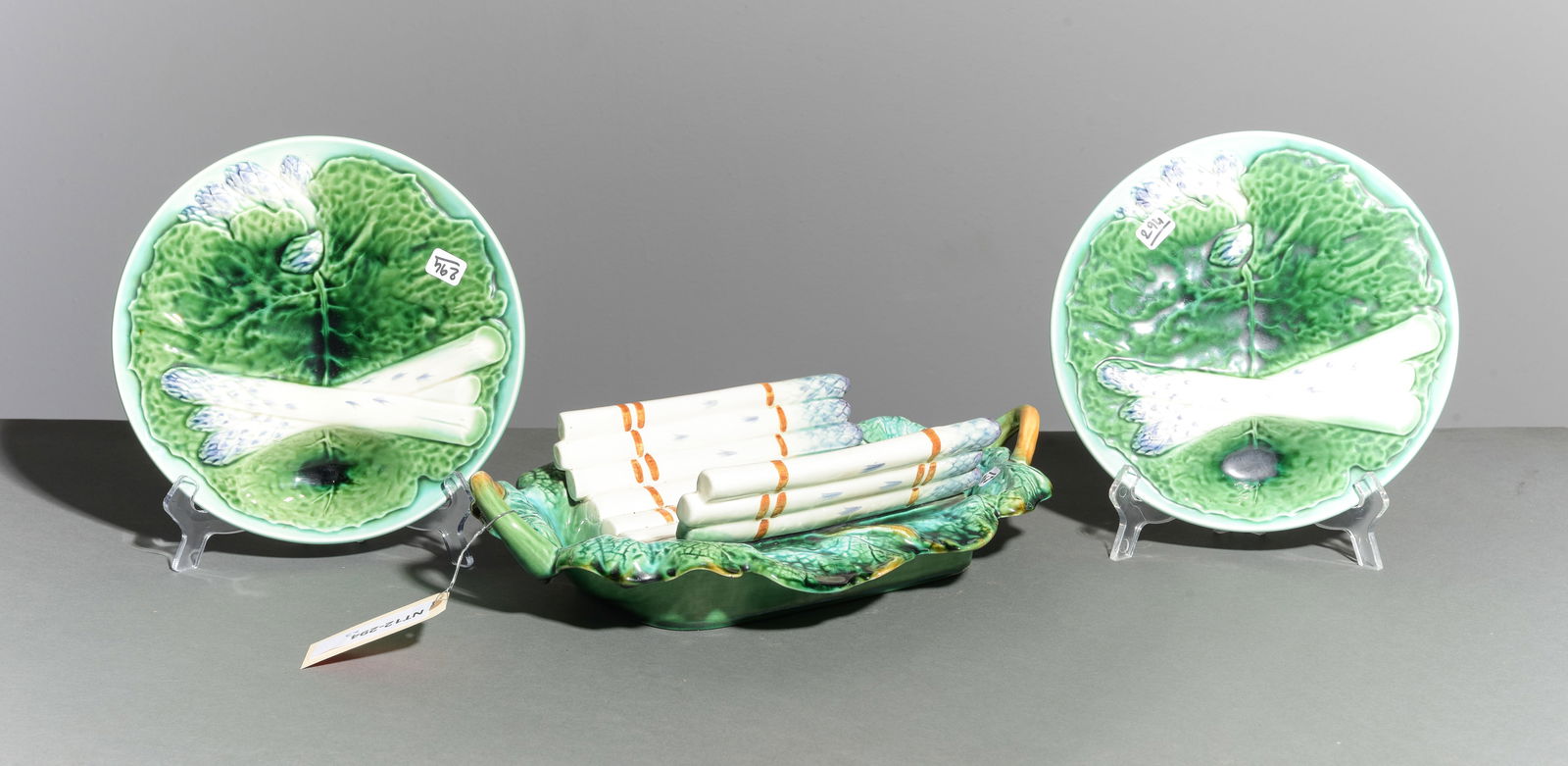3pcs - French Majolica Asparagus Plates & Server #1 (1 of 5)