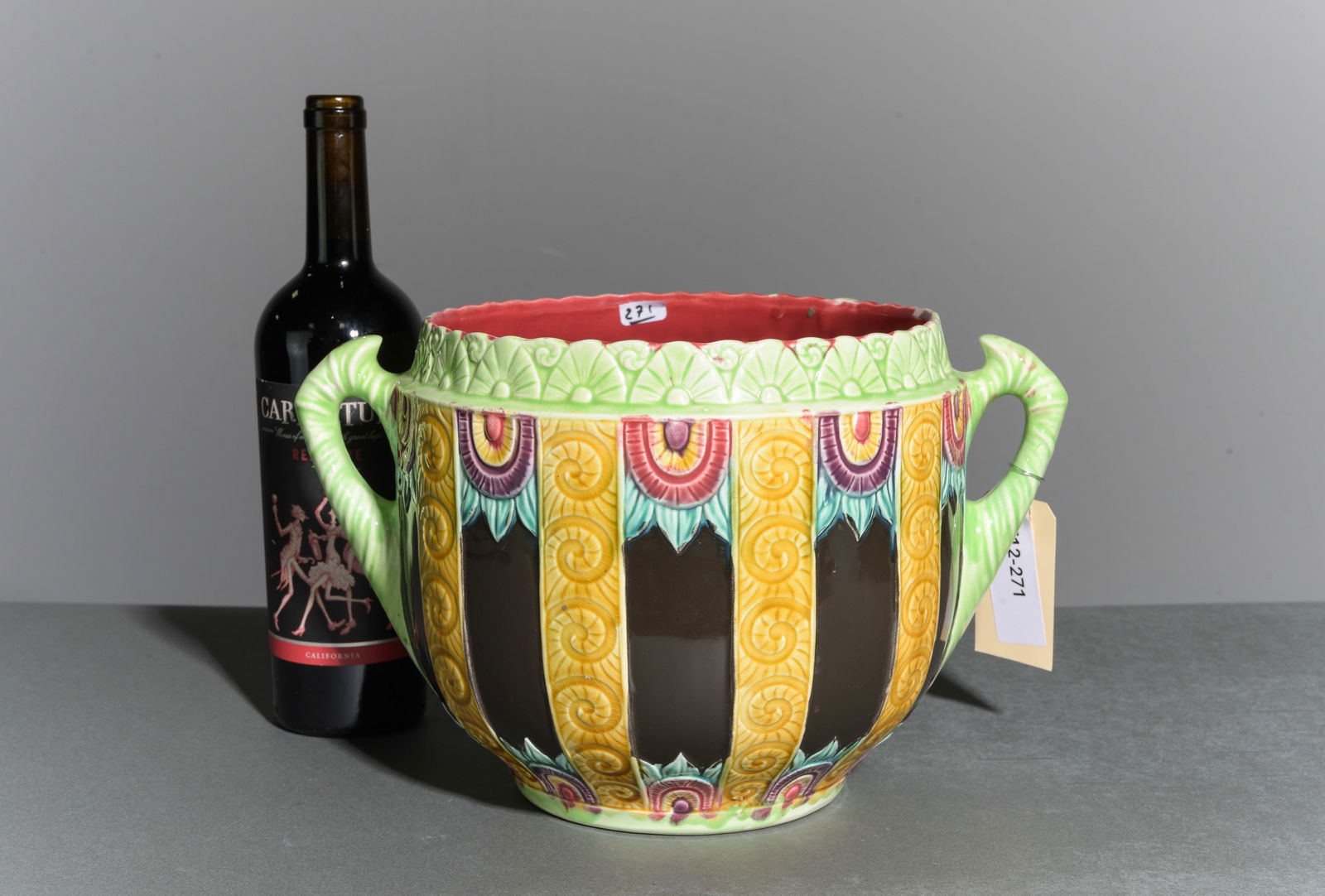 Onnaing Majolica Planter / Jardiniere: French Onnaing Majolica Planter / Jardiniere - 8.5 in tall x 14 x 10