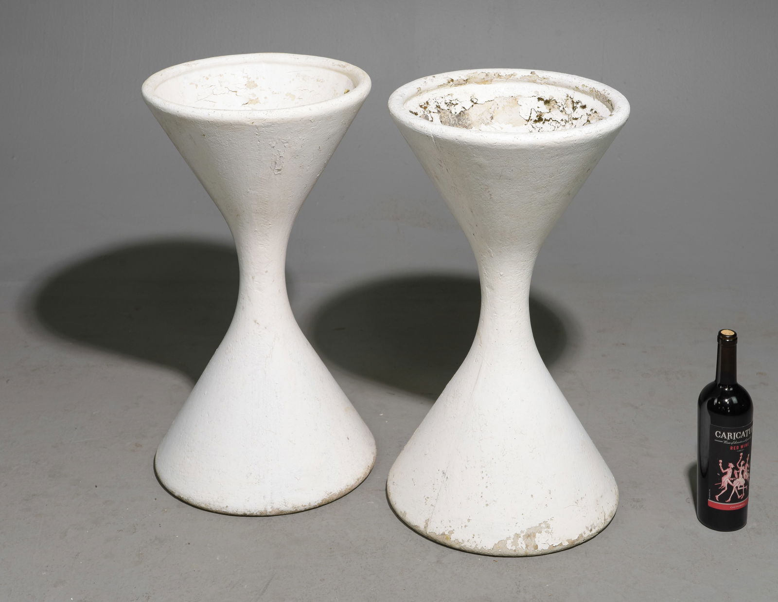 Willy Guhl (1915-2004) - 2 Painted Diabolo Planters: Willy Guhl (1915-2004) - 2 Small Diabolo Planters - 25 in tall x 14 inch diameter each - Much of Willy Guhl's work is crafted from either concrete or Eternit & made in Switzerland