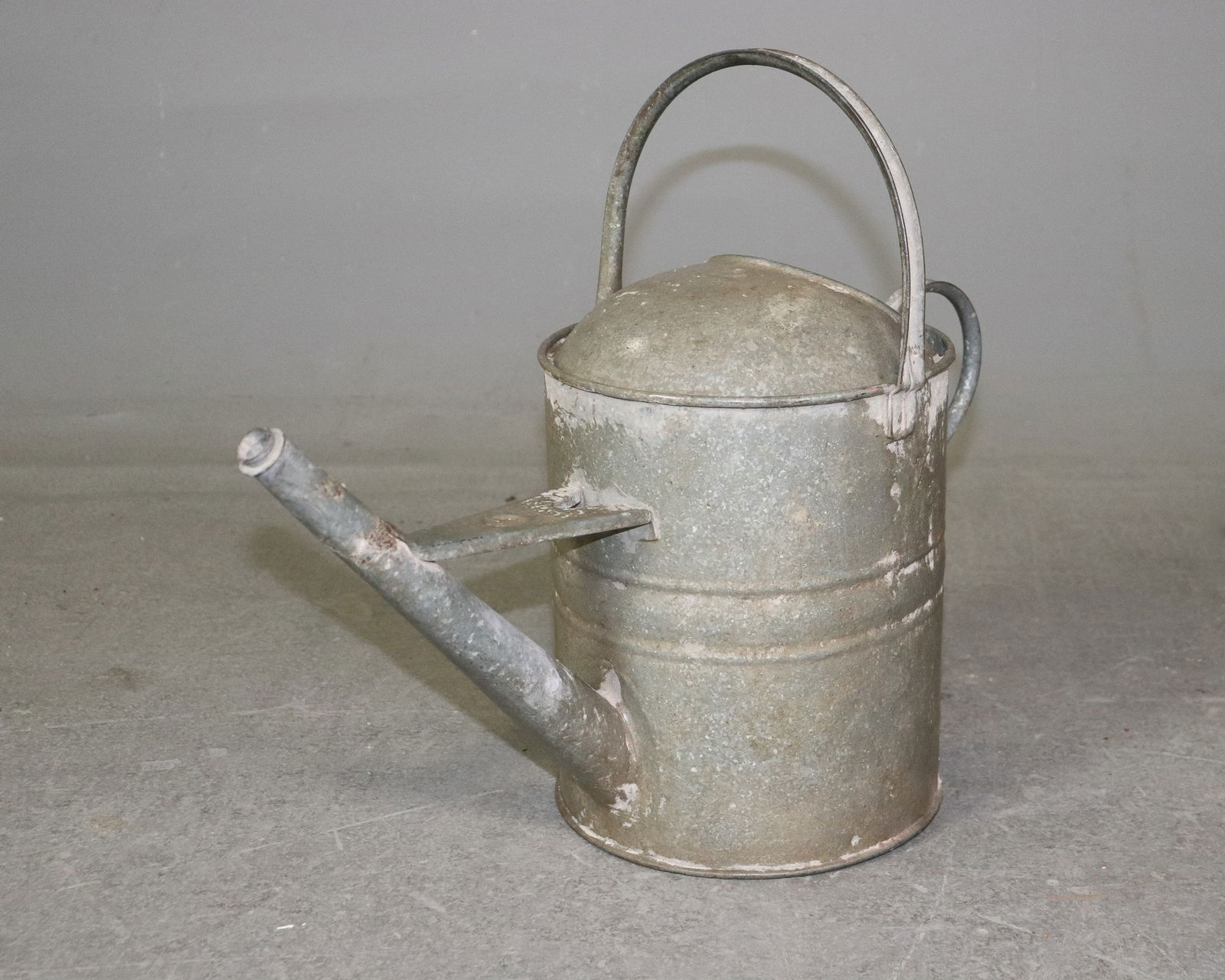 British Metal Watering Can (1 of 3)
