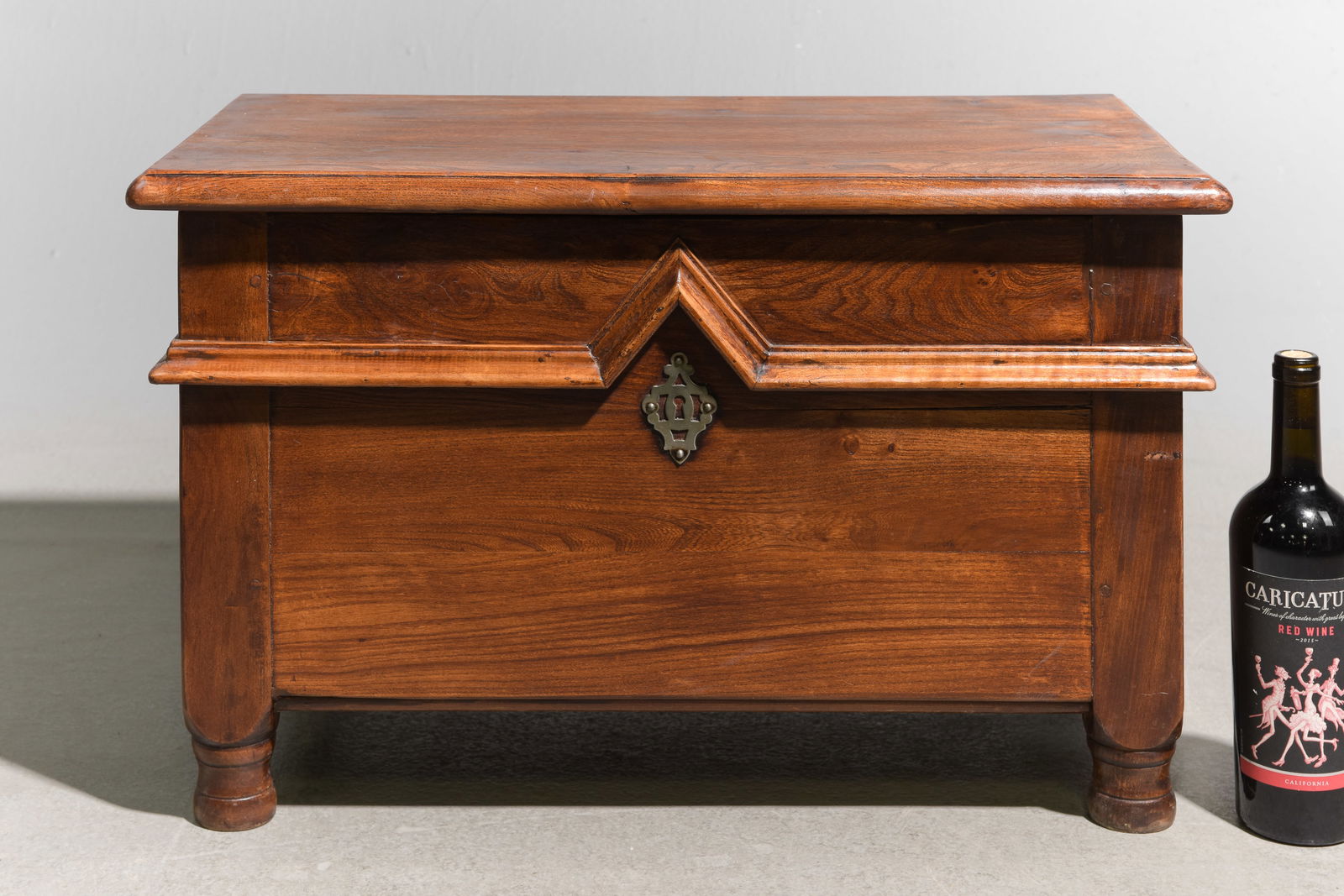 French Petite Oak Trunk / Lift Top Box (1 of 3)
