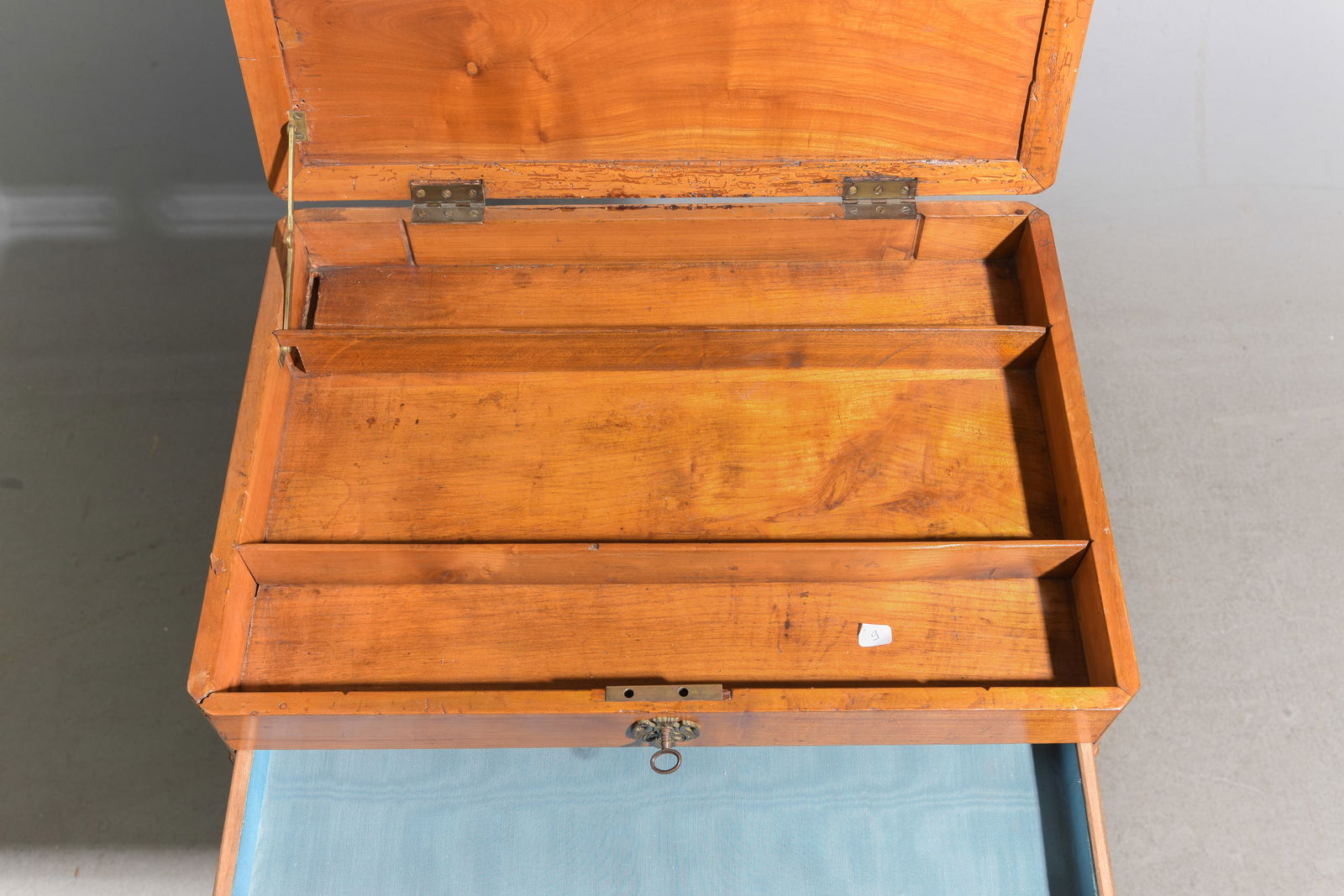 French Rustic Sewing Table - 3