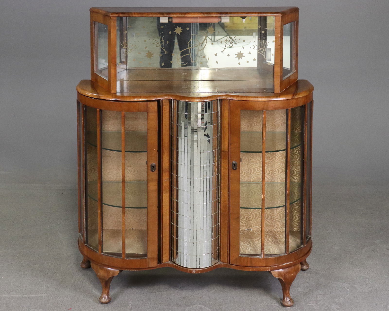 Art Deco Style Revolving Cocktail / Bar Cabinet: Art Deco Style Revolving Cocktail / Bar Cabinet - 46 in tall x 39 x 14