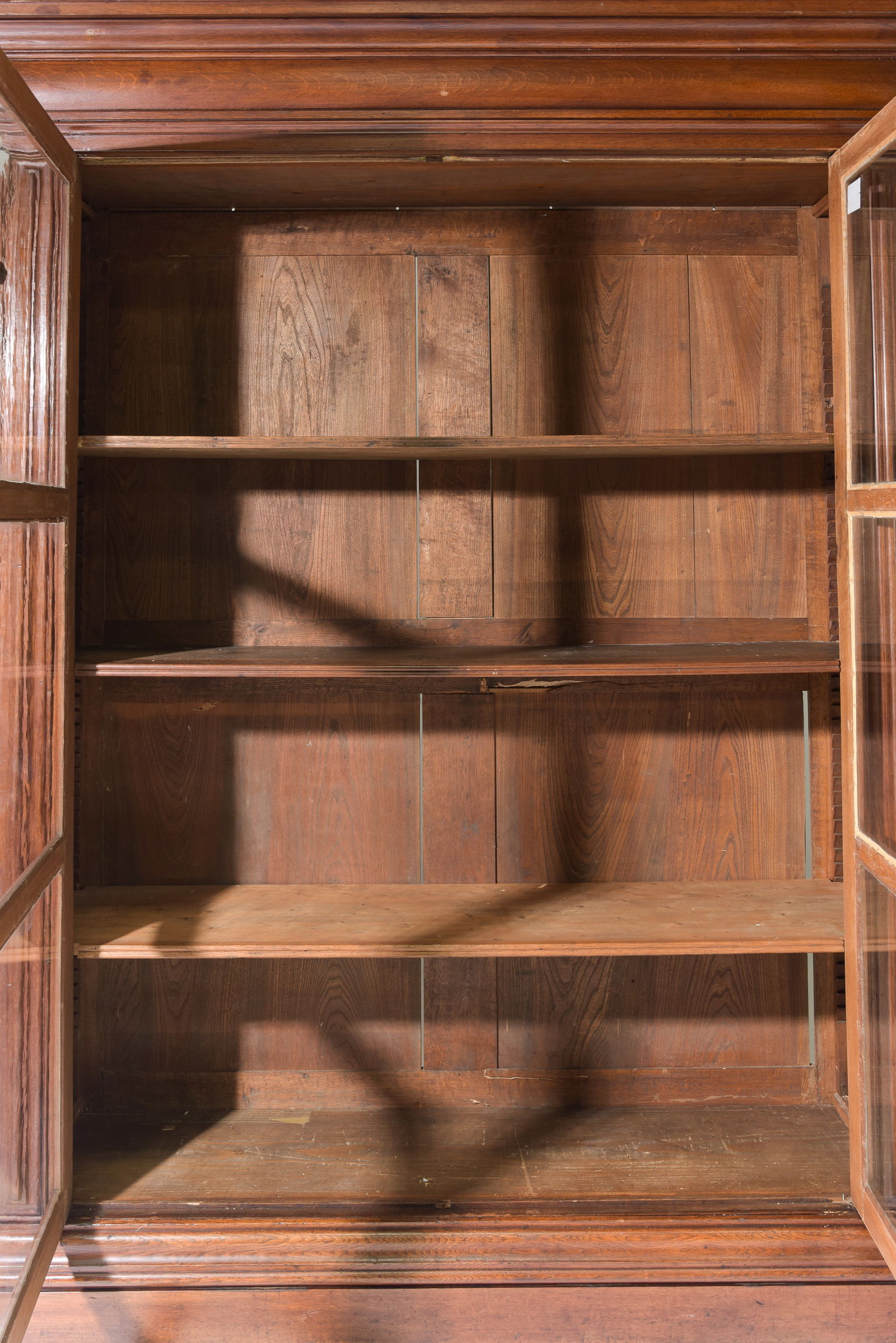 French Large Double Door Bookcase - 2