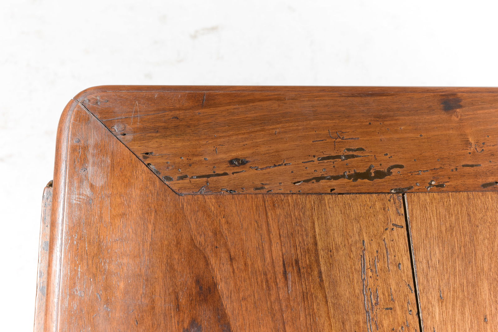 French Walnut Single Drawer Writing Table - 3