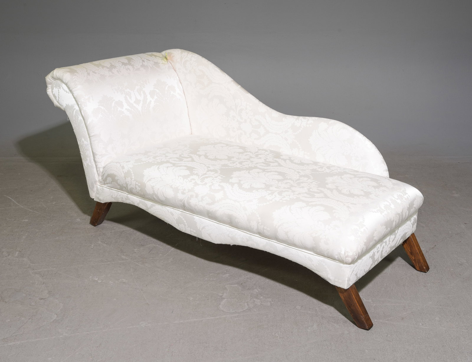 American Skyline Furniture Chaise Lounge: American Skyline Furniture Chaise Lounge - 29 in tall x 63 x 27, Seat height is 14 inches