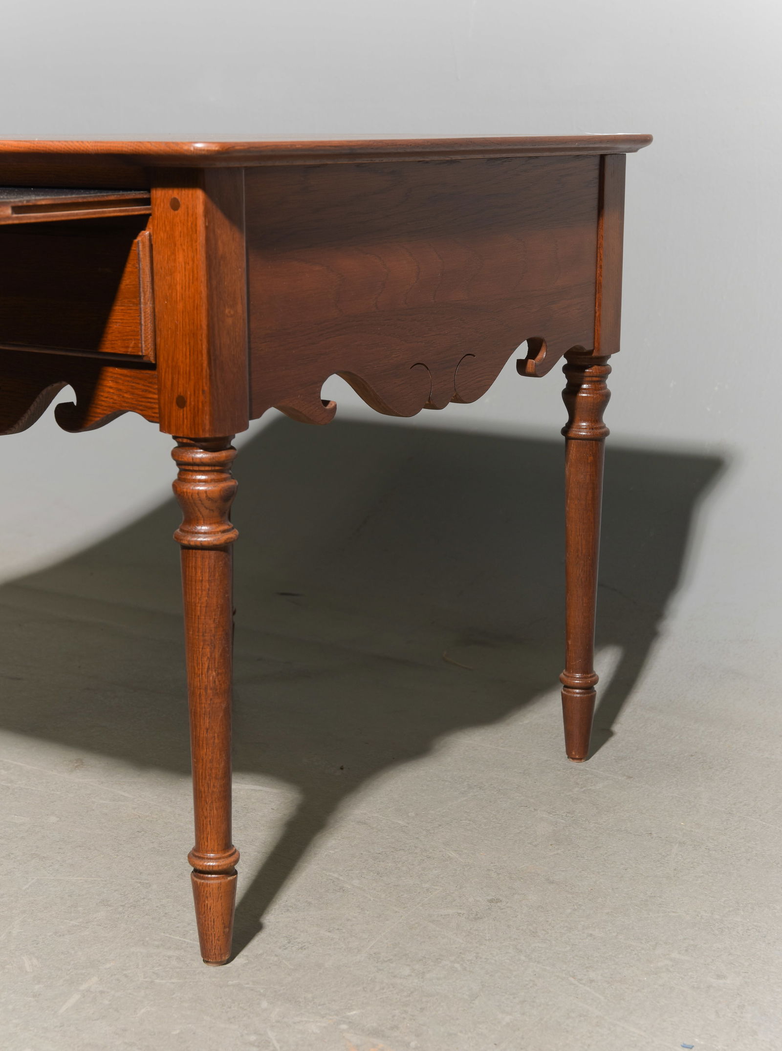 Georgian Style Oak End Table - 3