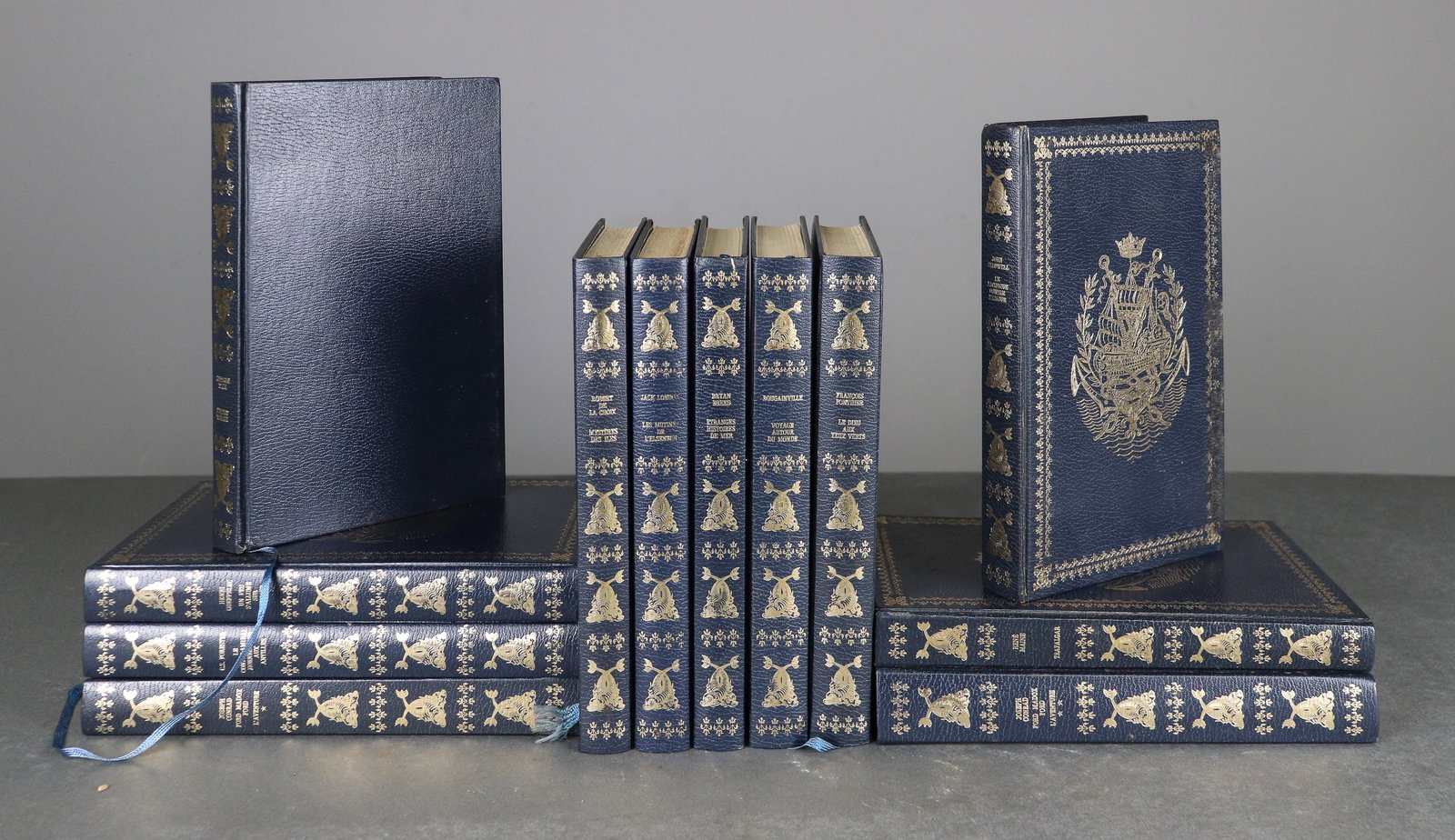 12 French / European Themed Navy Leather Bound Books (1 of 9)