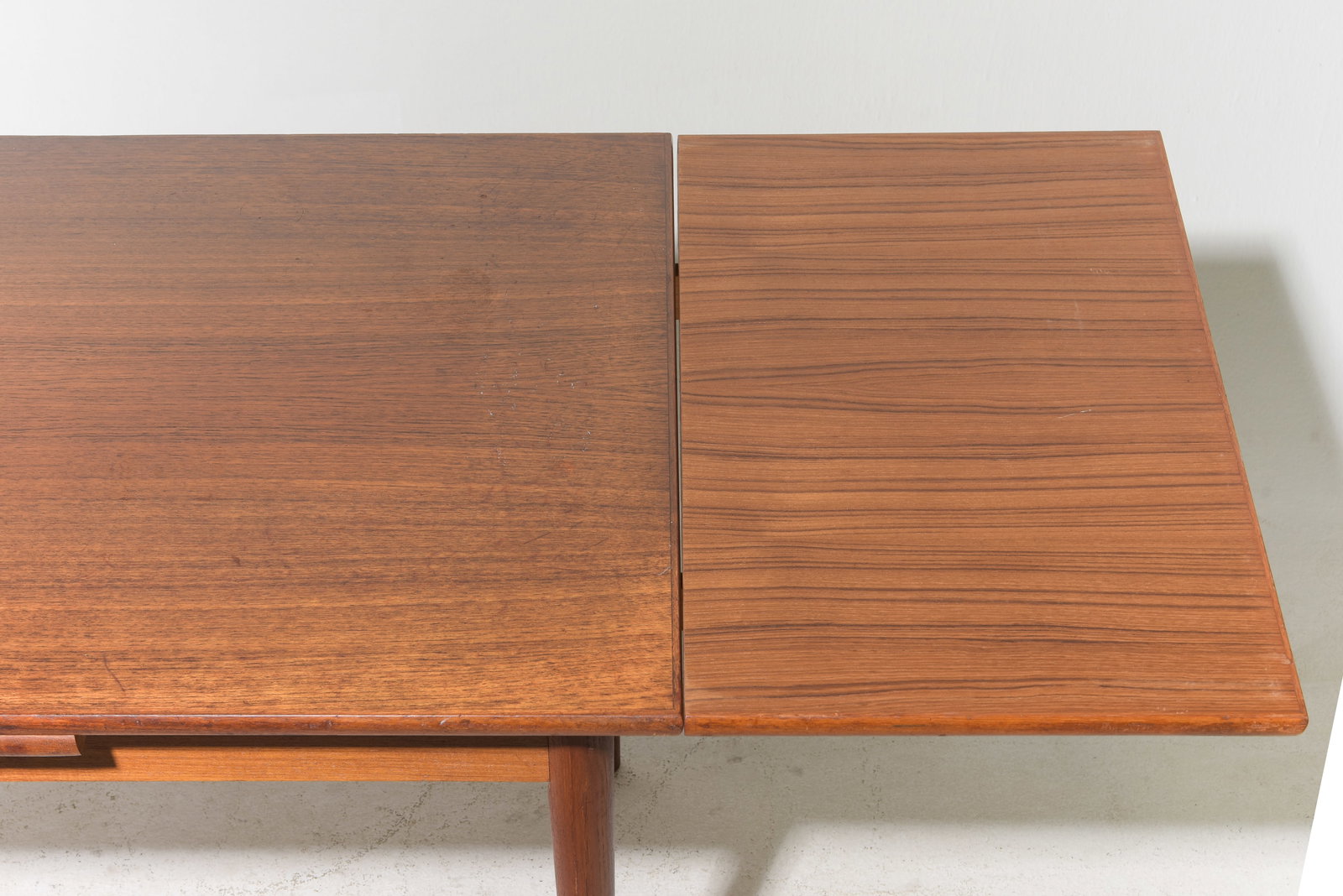 Danish Modern Draw Leaf Dining Table - 4