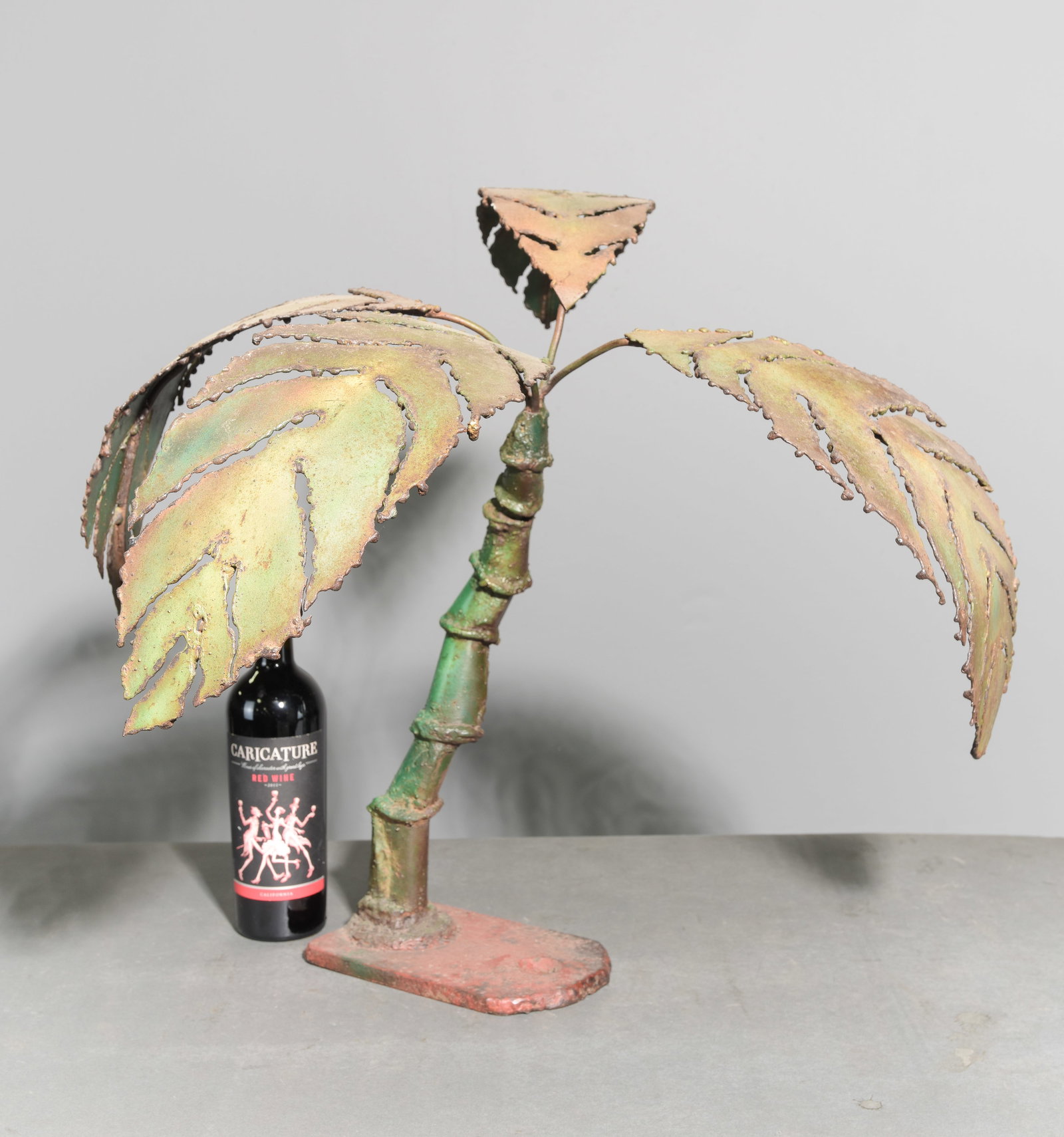 Hand Made Welded Four Frond Palm Tree: Hand Made Welded Four Frond Palm Tree - 23.5 in tall x 24 x 26