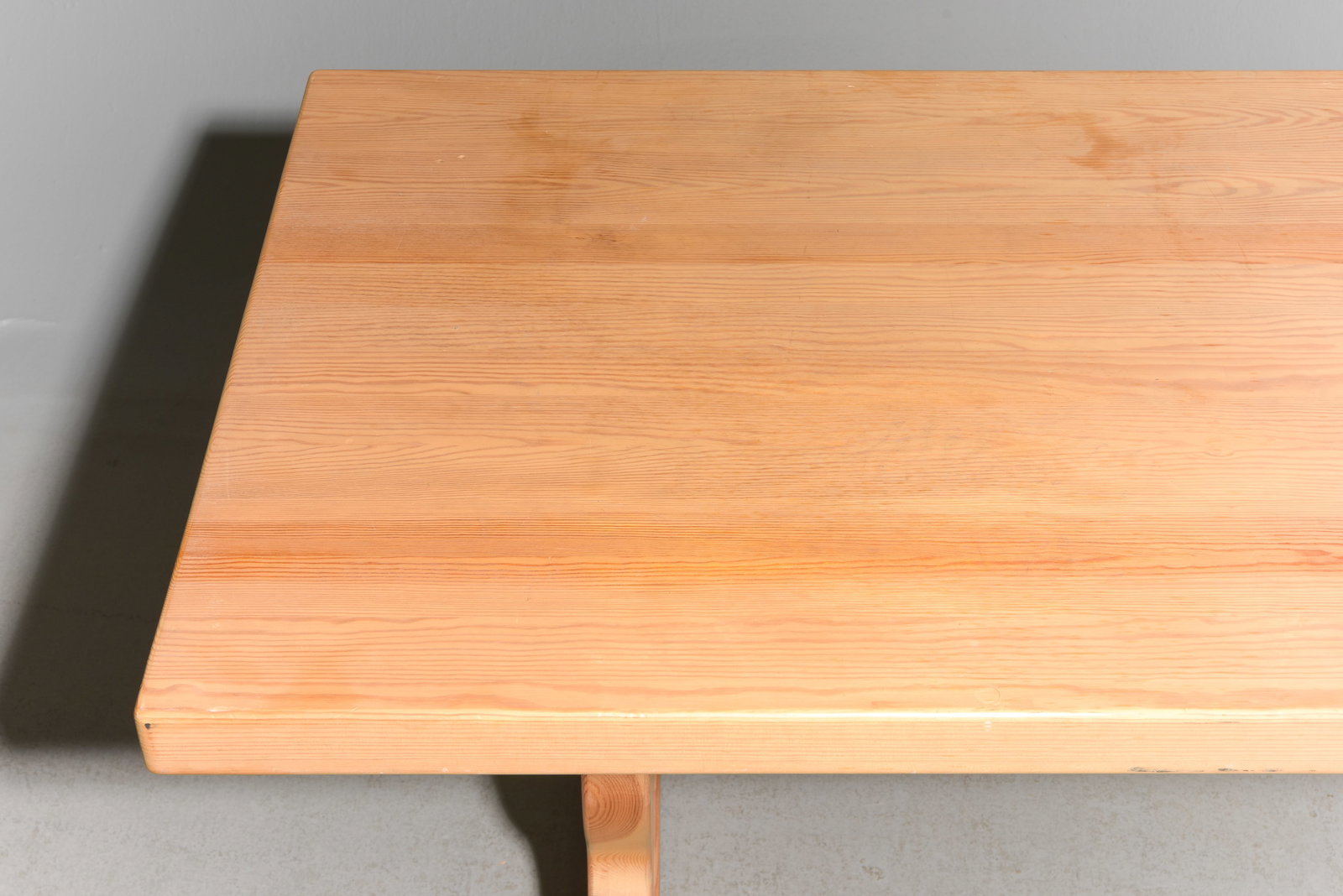 Norwegian Pine Krogenes Dining Table - 2