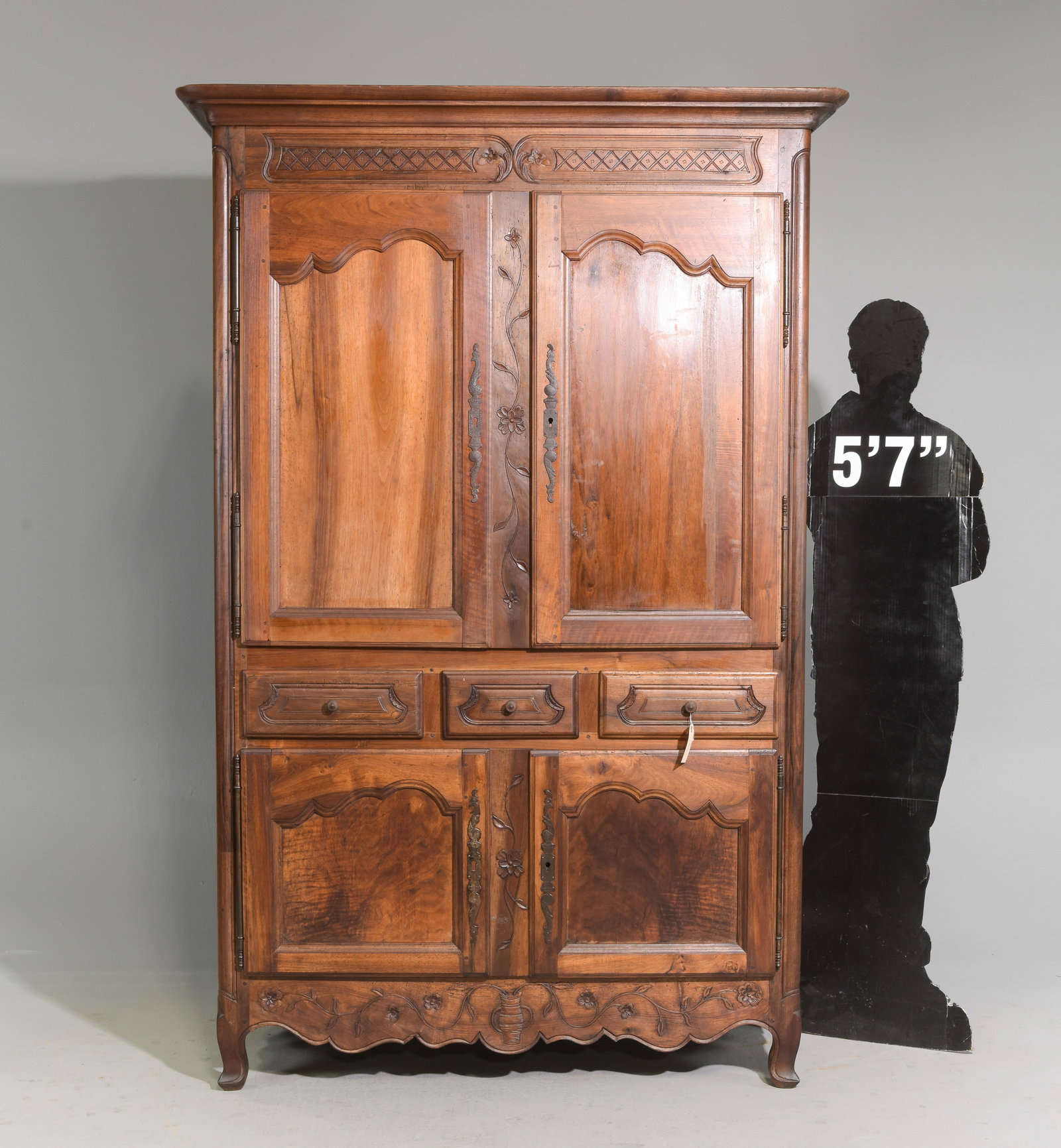 Louis XV Style Four Door Cupboard with Drawers (1 of 8)