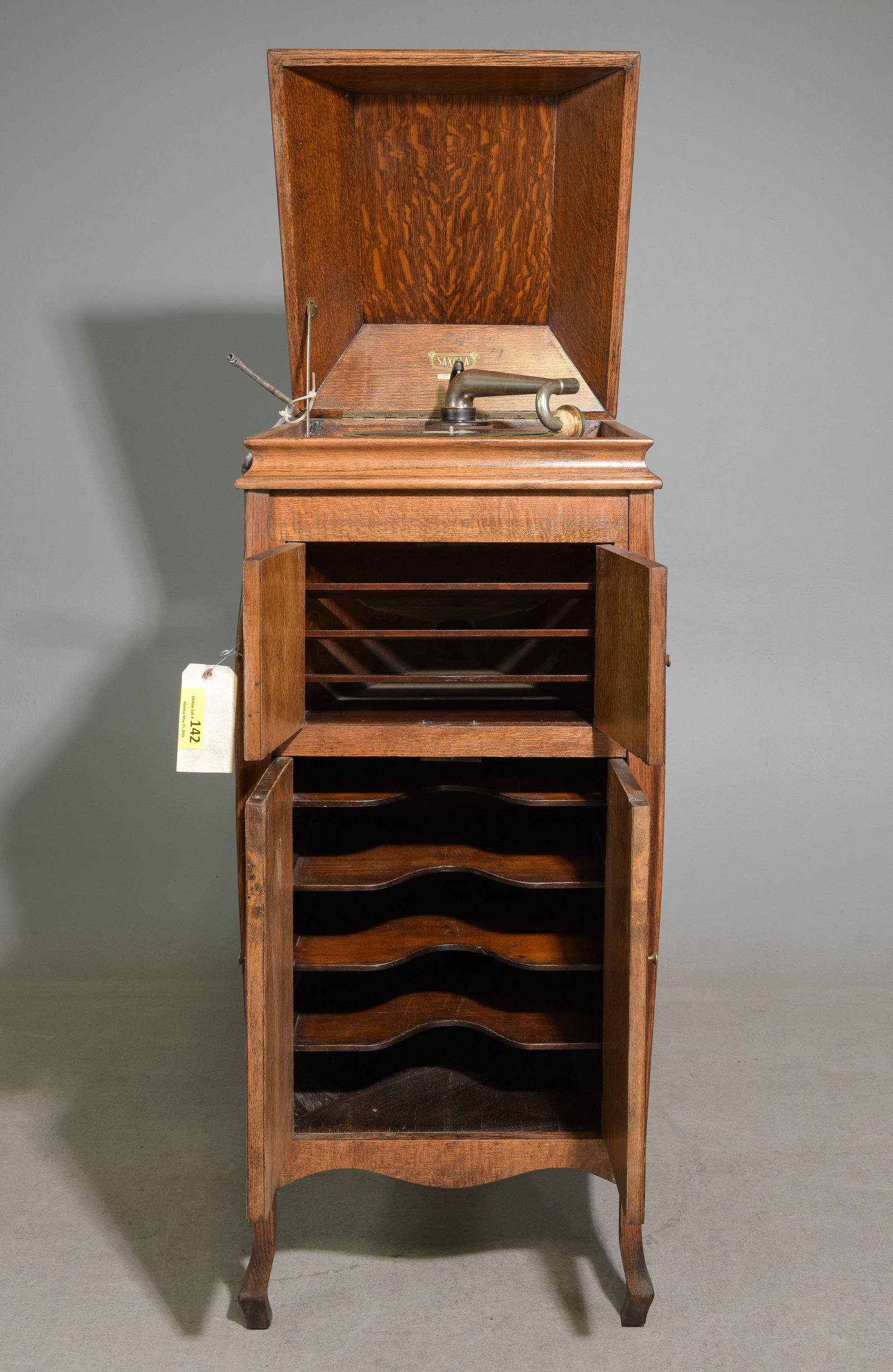 American Oak Saxola Sachs & Co. Record Player (1 of 4)