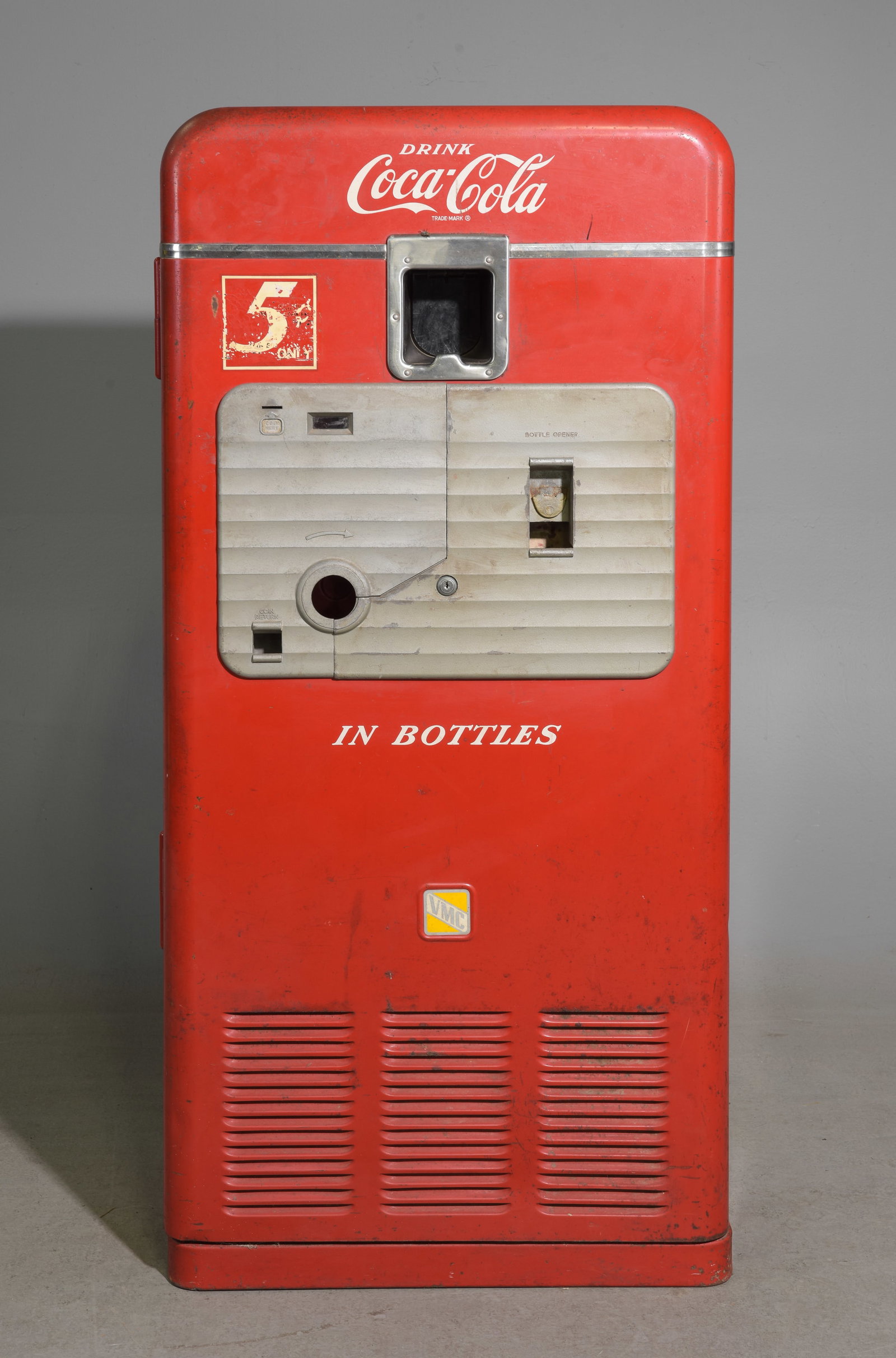 Coca-Cola Vendorlator Model 33 Vending Machine (1 of 7)