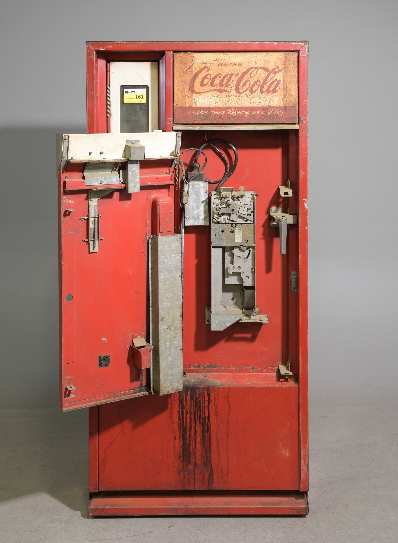 Coca-Cola Cavalier Model Vending Machine - 2