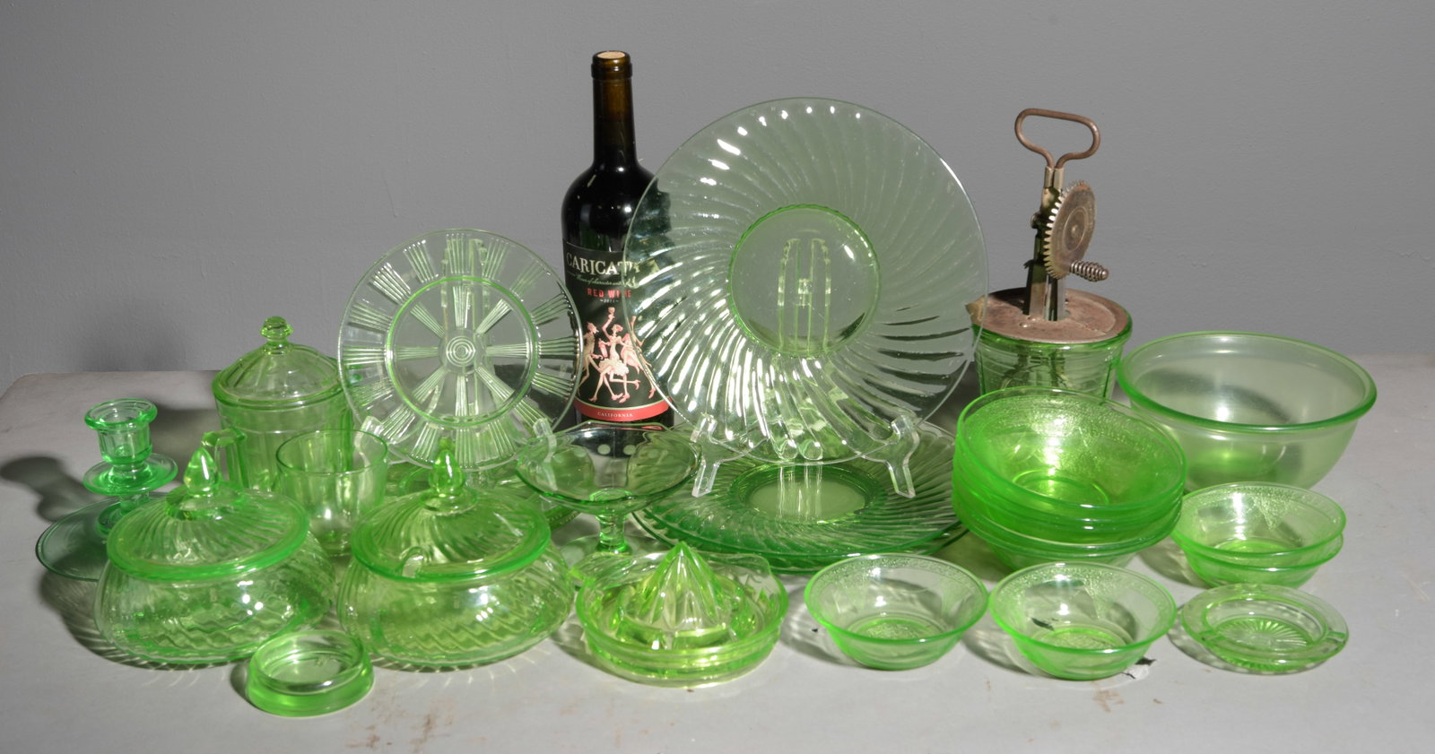 25pcs Assorted Vaseline Glass Plates, Bowls, ETC. (1 of 5)