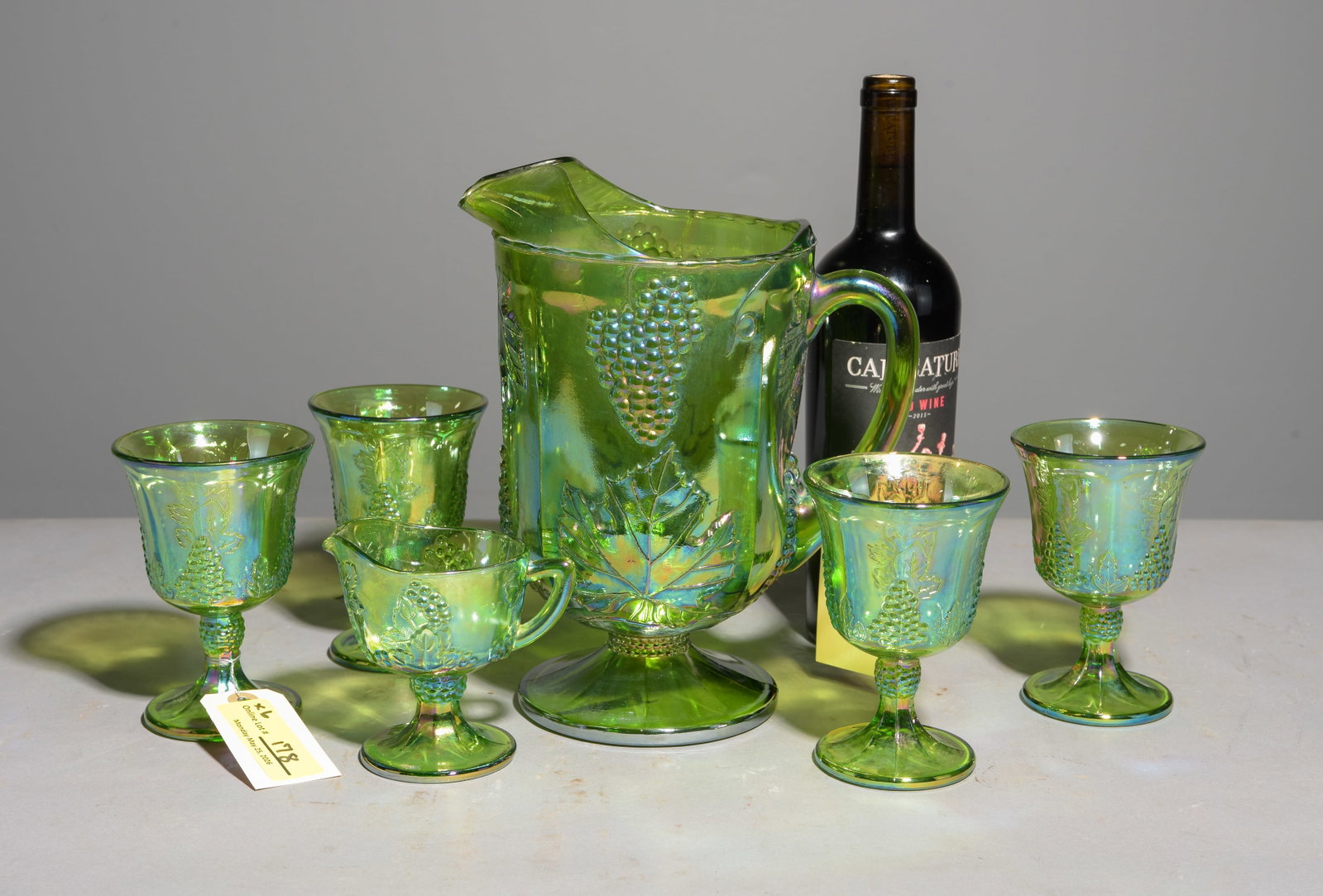 6pcs Carnival Glass Grape Pitcher & Wine Glasses (1 of 6)