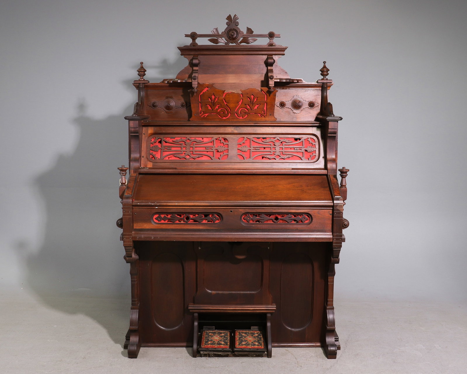 Victorian Renaissance Style Pump Organ / Harmonium: Victorian Renaissance Style Pump Organ / Harmonium - 72 in tall x 53 x 24