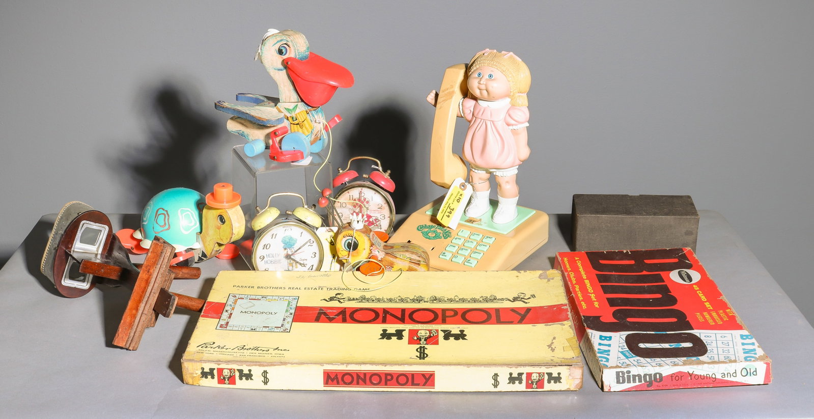 10pcs - Assorted Vintage Toys, Game Boards, Etc. (1 of 5)