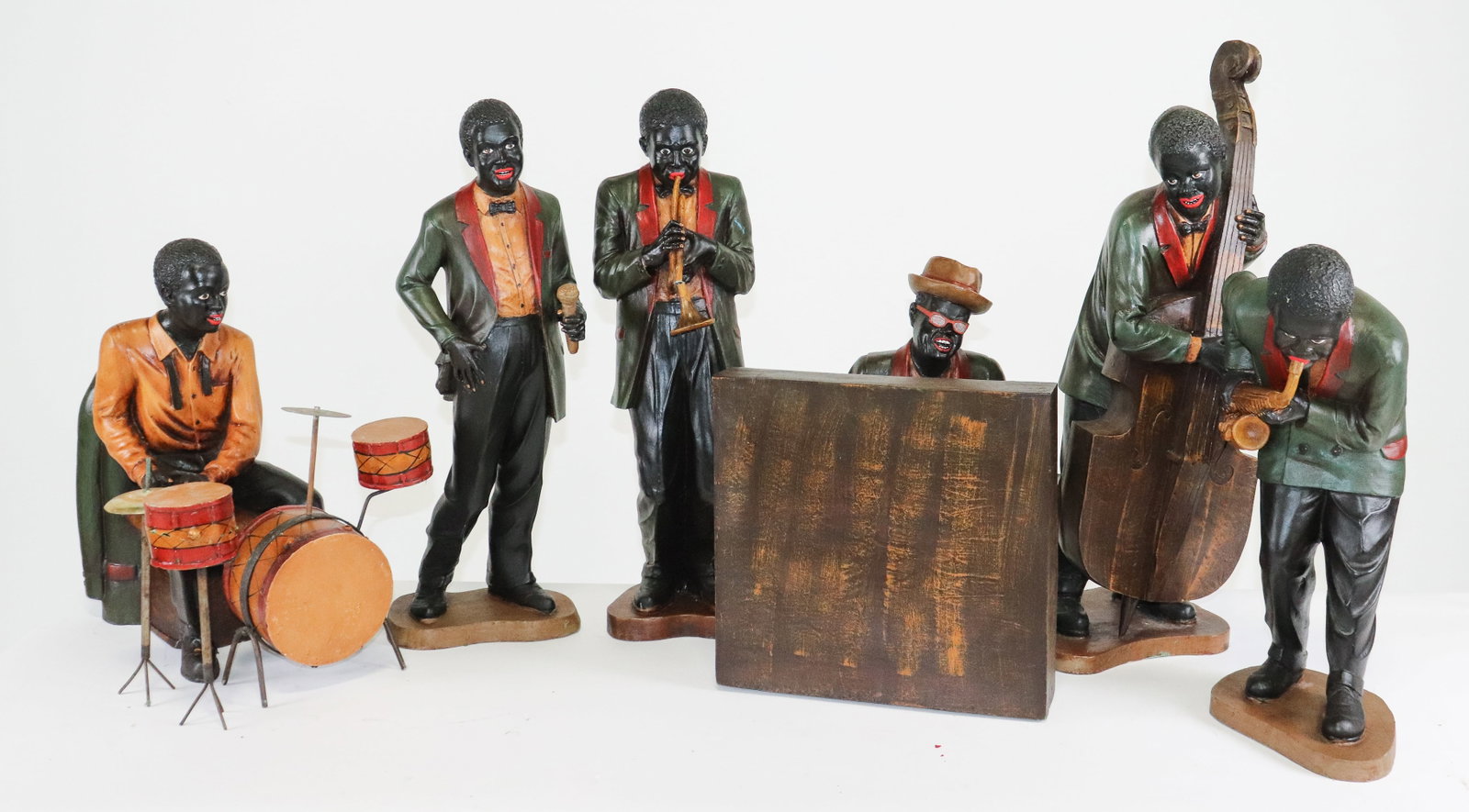 6 Folk Art Resin Jazz Band Figures (1 of 11)