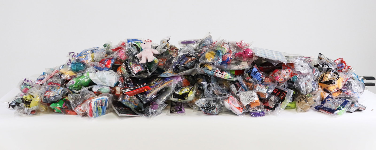 320pcs Assorted Vintage Toys: 320pcs Assorted Vintage Toys - 8 in tall x 6 x 6