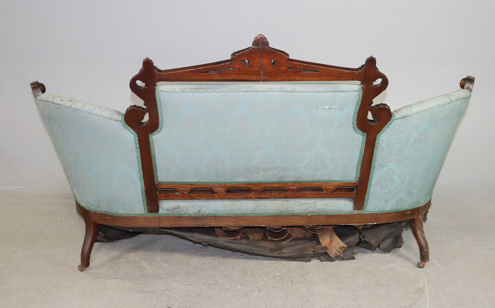 Antique Victorian Style Settee - 7