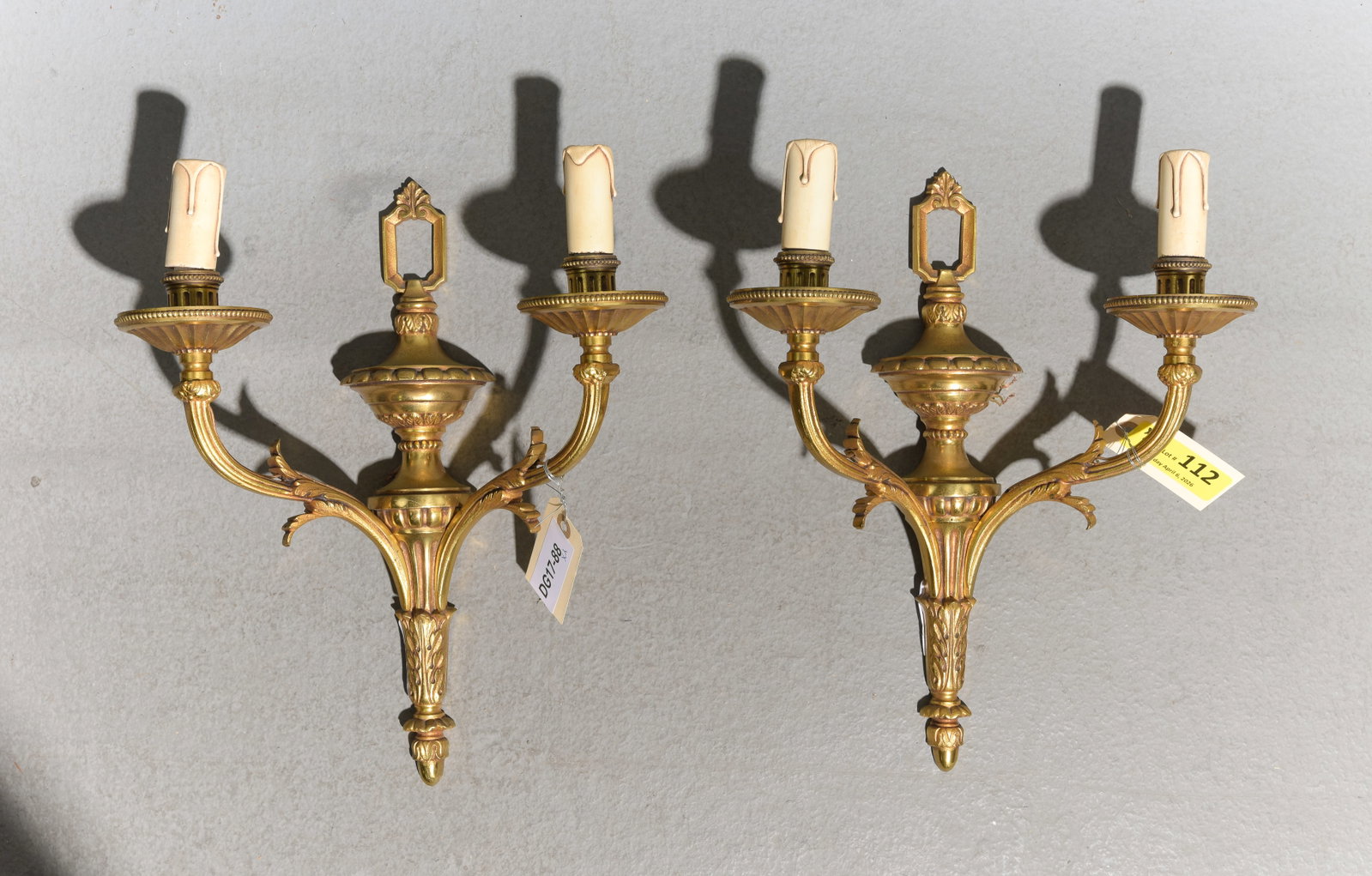 Louis XV Style Pair of Gilded Metal Sconces (1 of 4)