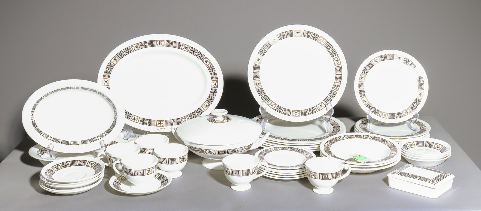 43pcs English Wedgwood Bone China "Black Asia" (1 of 7)