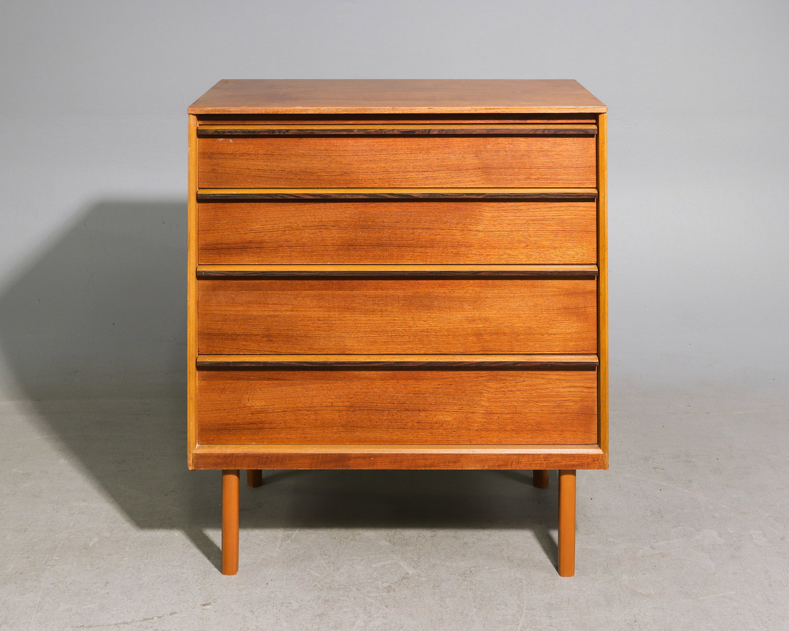 Mid Century Modern Four Drawer Chest - Austinsuite (1 of 6)