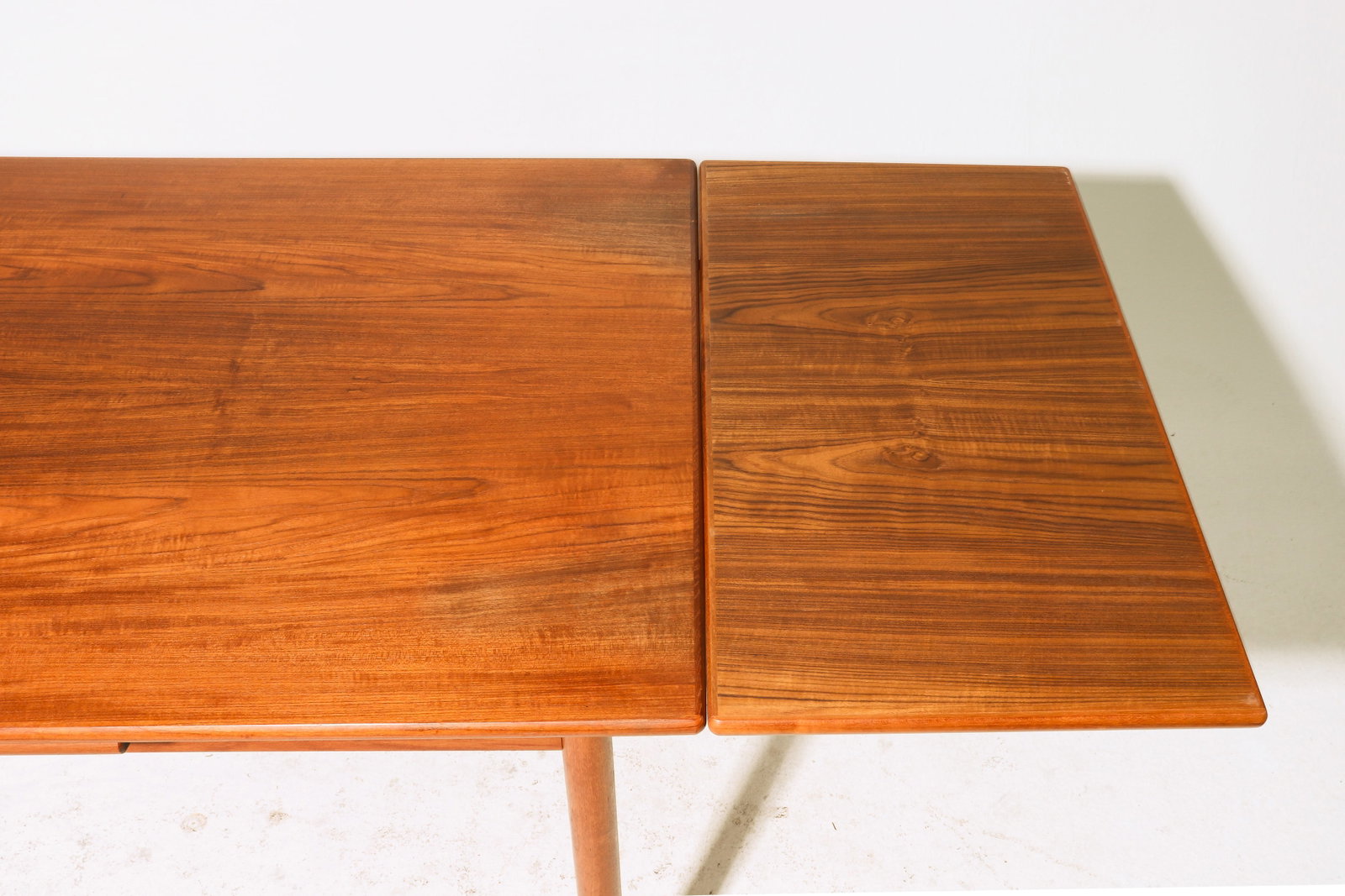 Danish Modern Draw Leaf Dining Table - 4