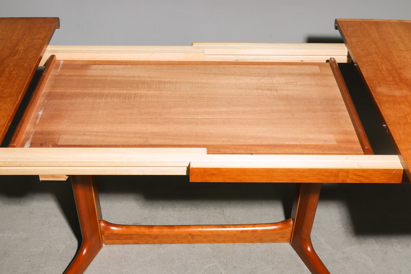 Danish Oval Dining Table with Two Leaves - 5