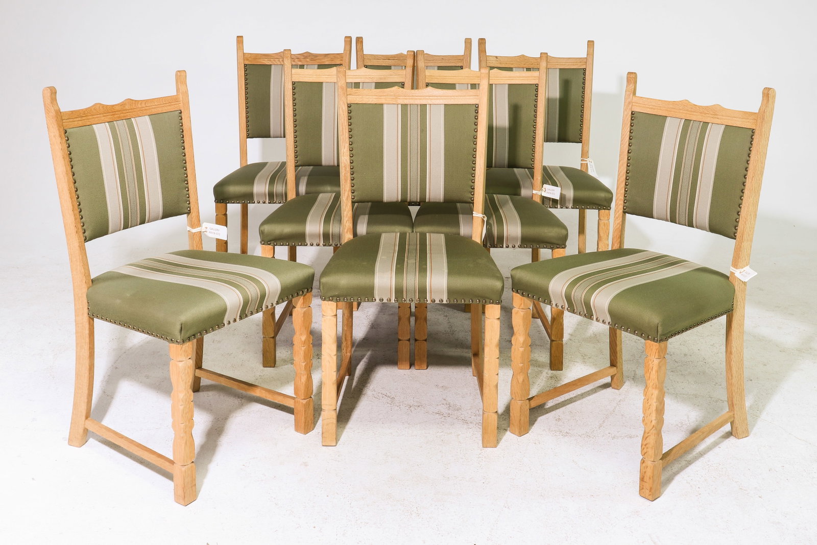 Danish Oak Set of 8 Dining Chairs (1 of 5)