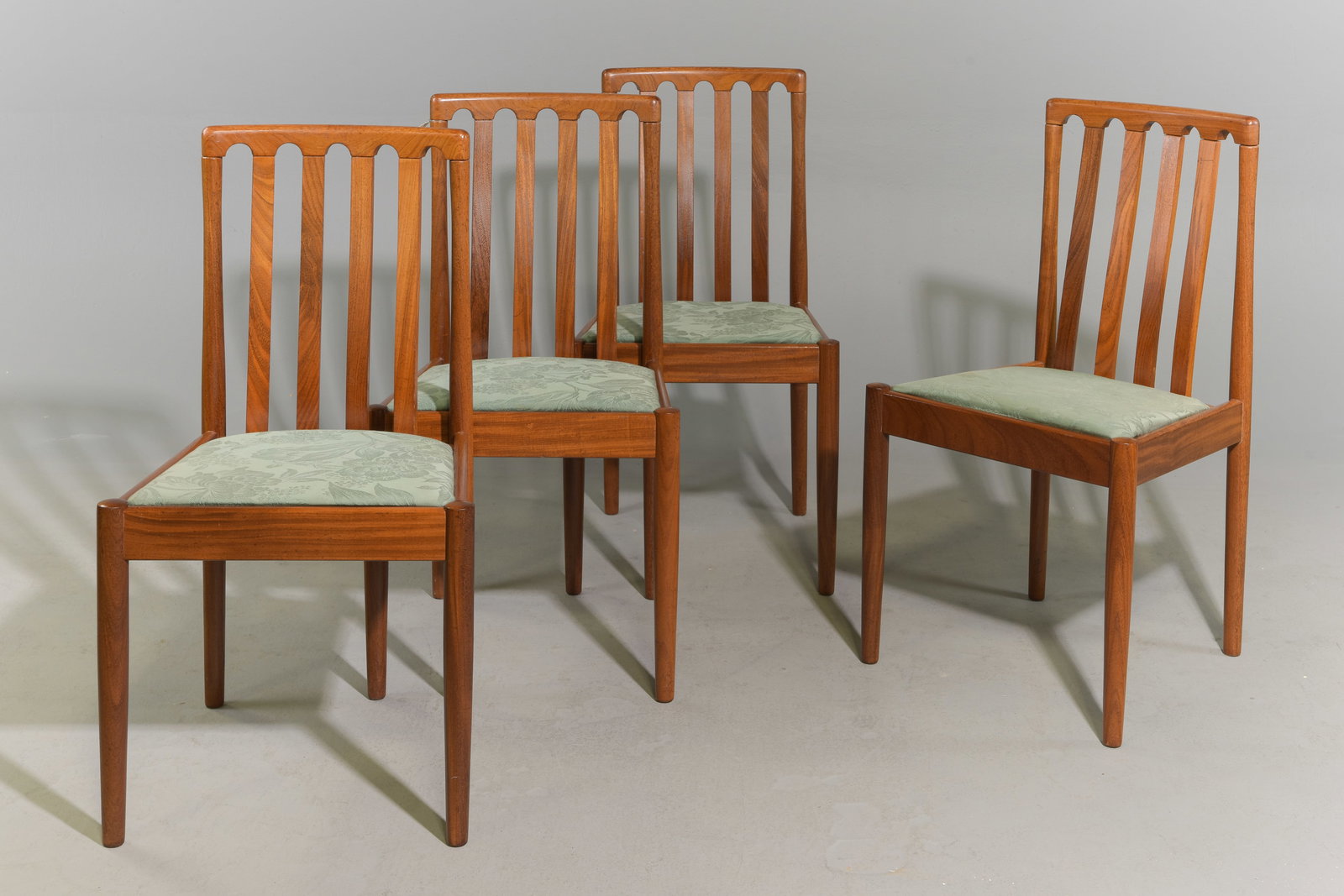 4 Mid Century Modern Dining Chairs - Meredew: 4 Danish Modern Style Dining Chairs By Meredew - 35 in tall x 19 x 19.5, Seat height is 18 inches