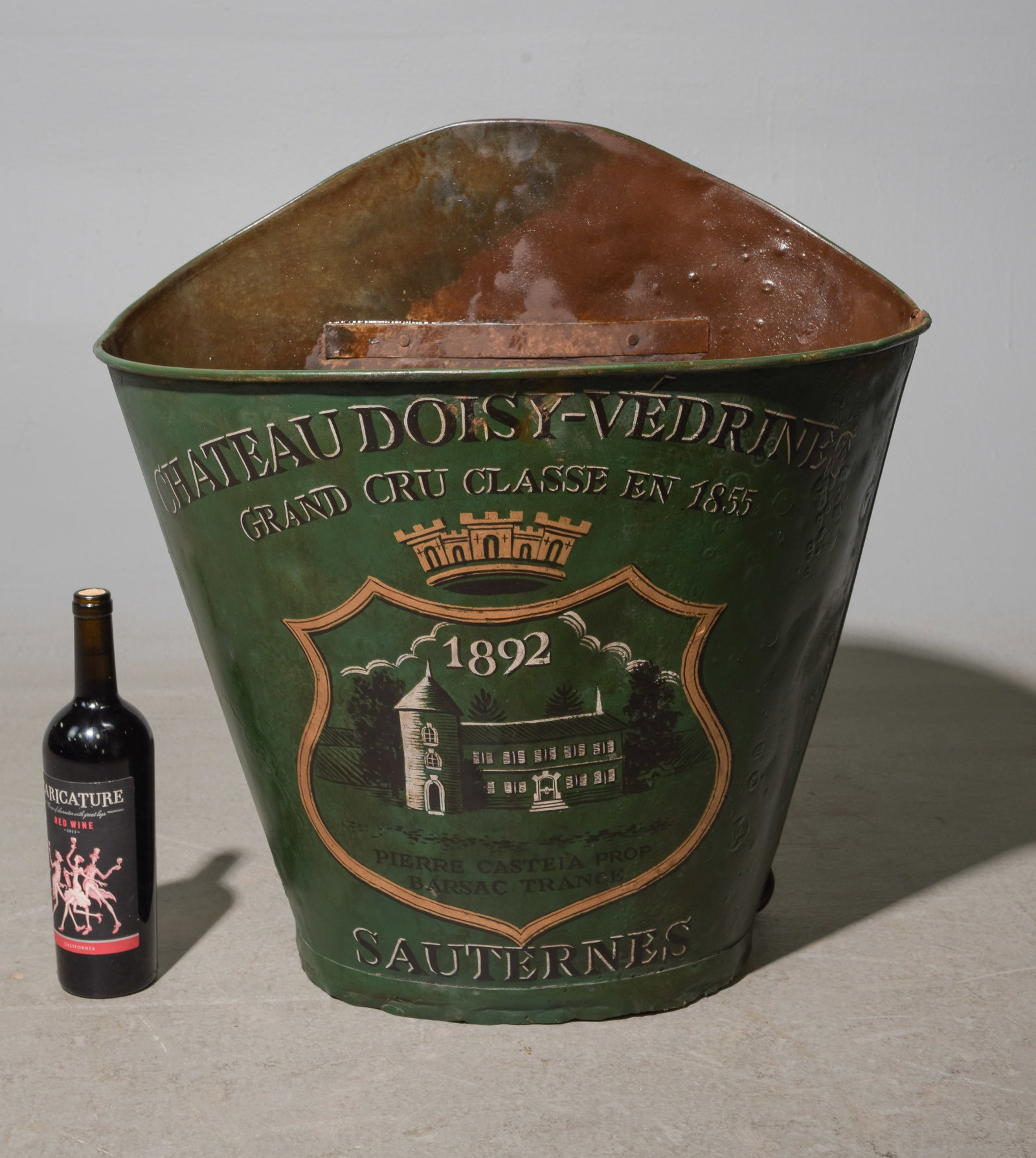 "Chateau Doisy Vedrines" Grape Hod With Straps (1 of 4)
