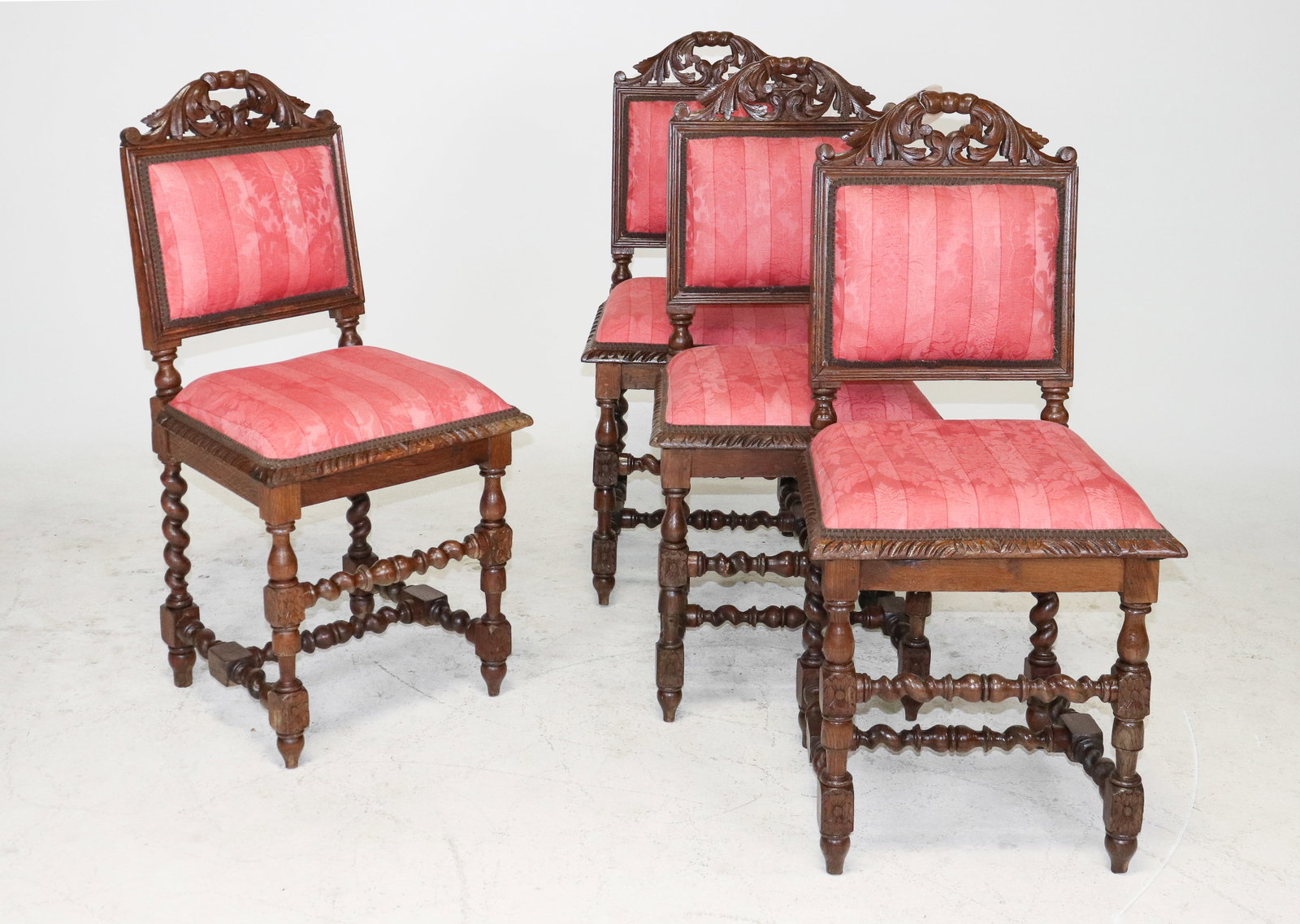 Loui XIII Style French Twist Set Of 4 Dining Chairs: Loui XIII Style French Twist Set Of 4 Dining Chairs - 38 in tall x 19 x 20, seat height is 21 in