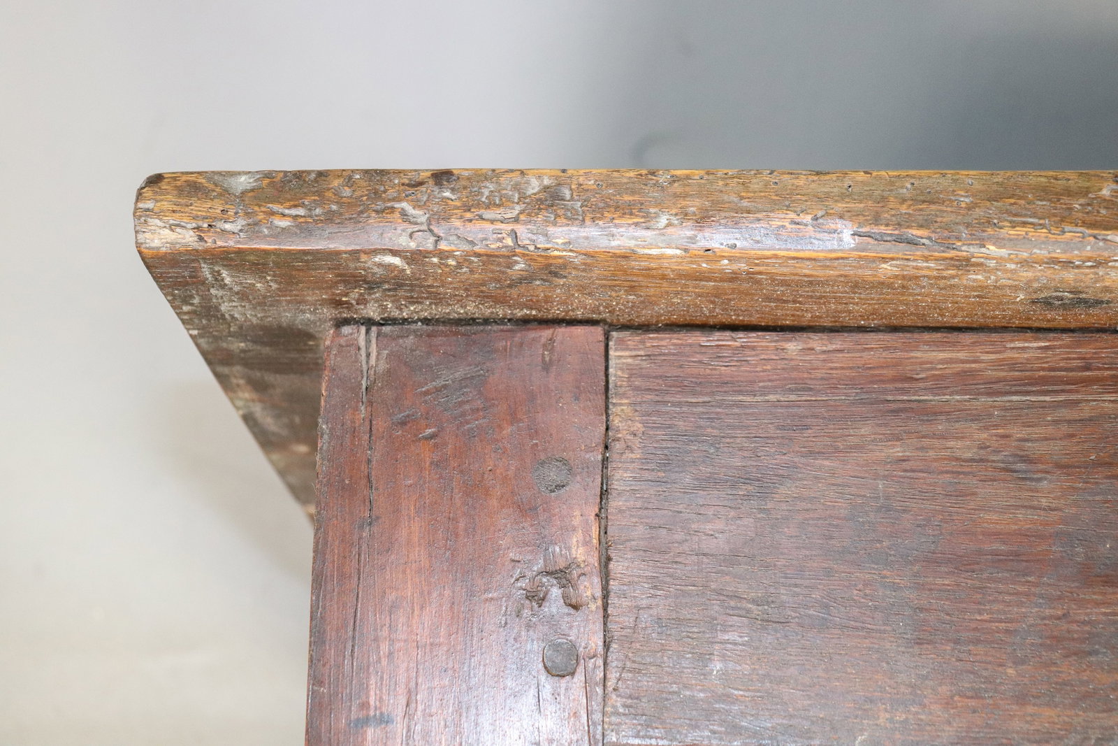 Rustic Oak Farmhouse Style Coffee Table - 5