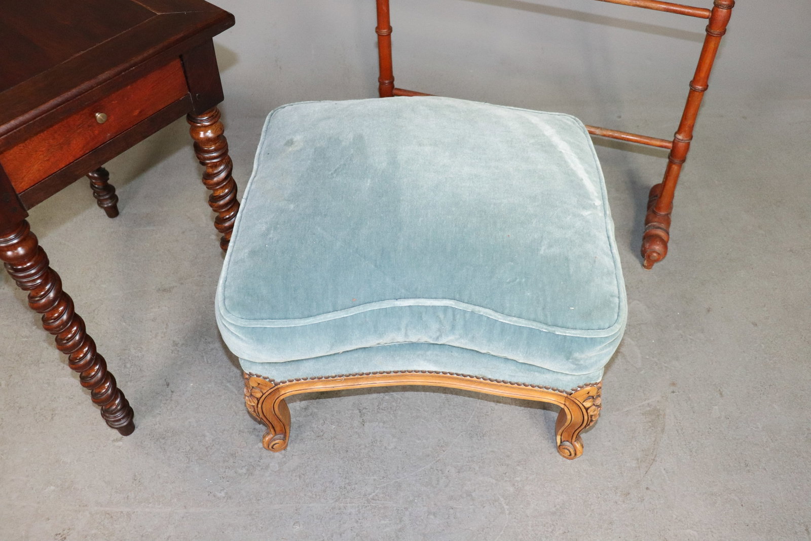 3pcs Assorted Side Table, Foot Stool & Towel Rack - 2