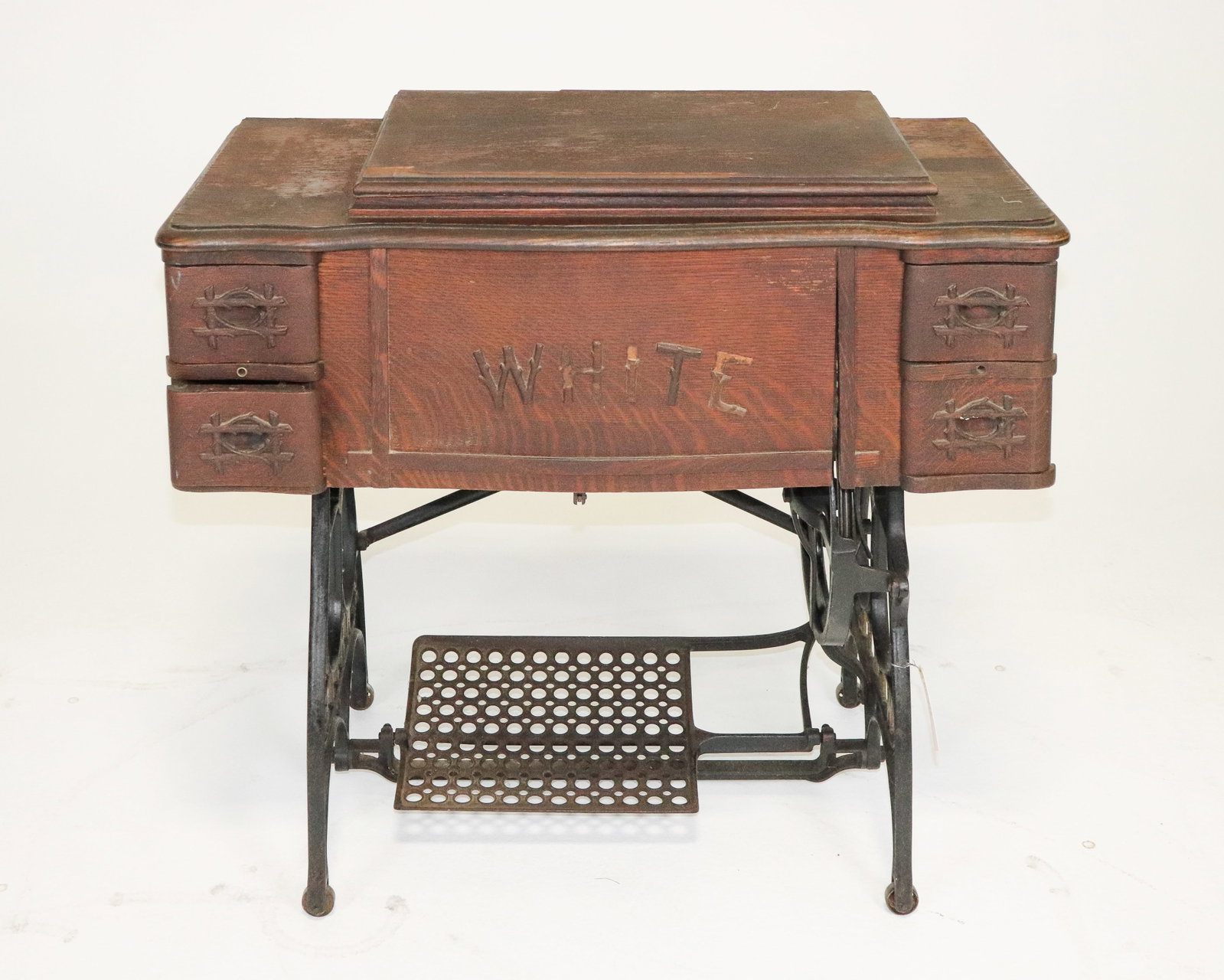 Vintage White Sewing Machine On Treadle Base (1 of 7)