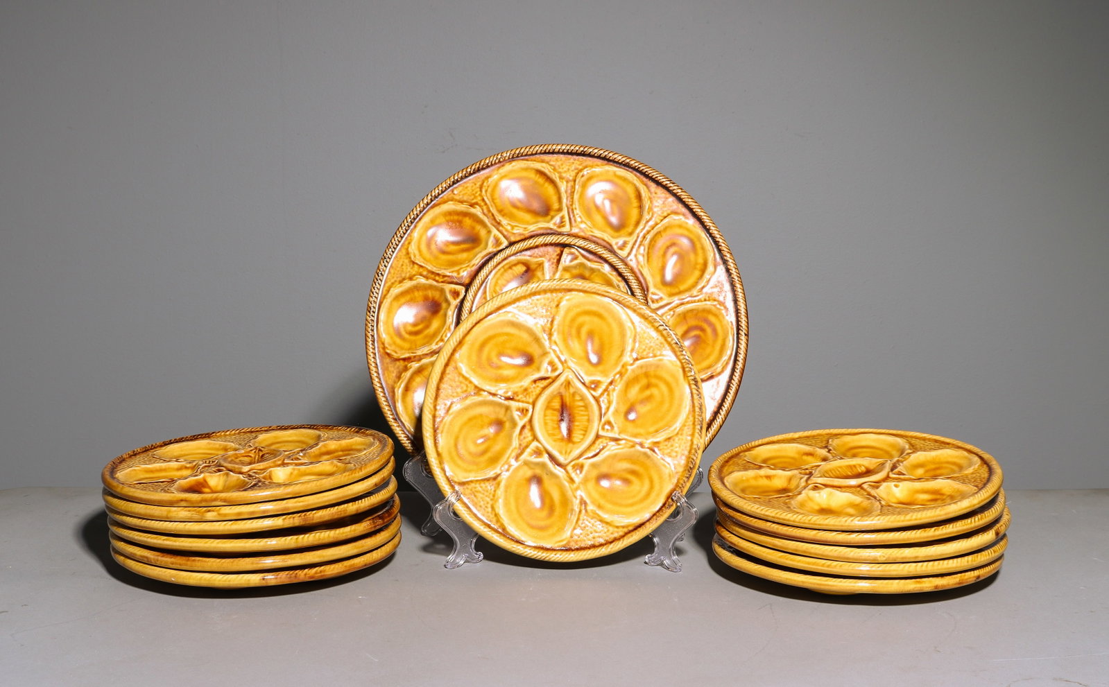 13pc French Oyster Plate Set - Platter & 12 Plates: 13pc French Oyster Plate Set - Platter & 12 Plates - Platter is 1 in tall x 15 inch diameter, Plates are 1 in tall x 10 inch diameter each