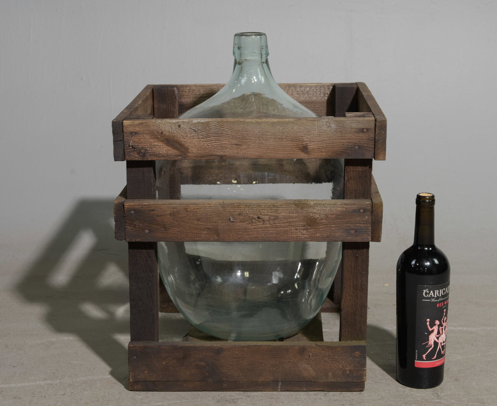 Clear Glass Demijohn / Carboy in Crate: Clear Glass Demijohn / Carboy in Crate - 22 in tall x 16 x 16