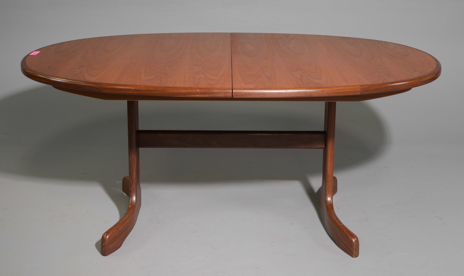 Oval Mid Century Teak Dining Table By G-Plan: This Danish Modern Style Teak Dining Table includes a pop-out butterfly style leaf & is made by Mid Century Modern Furniture Maker G Plan ( GPlan ), part of their fresco range. - 28.25 in tall x 64 x 