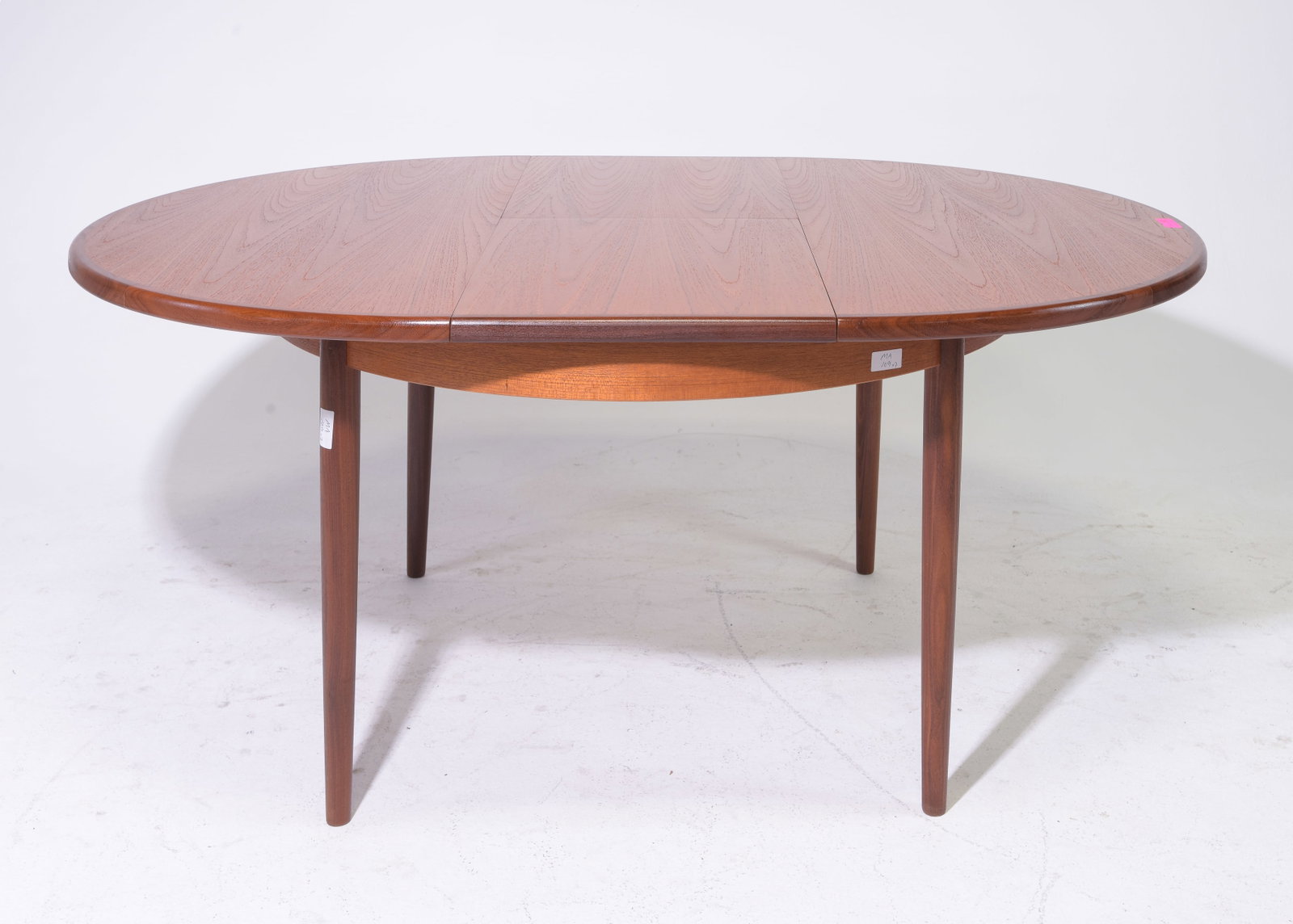 Round Mid Century Table with Pop Up Leaf - Gplan - 3