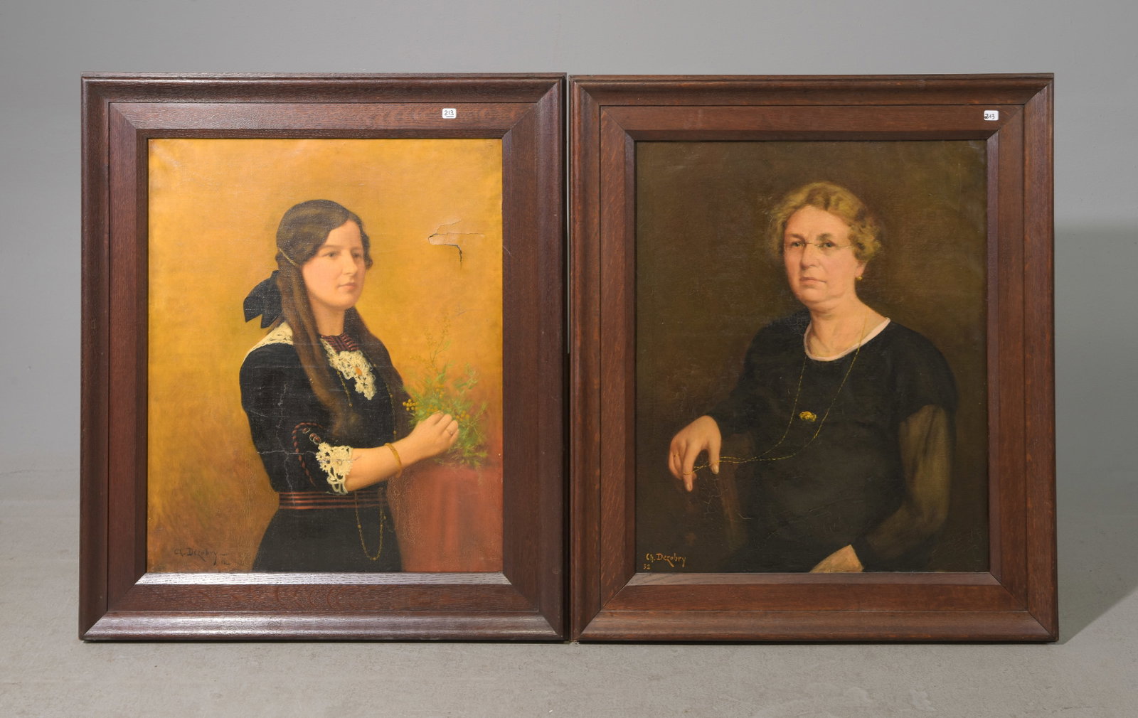 2 French Framed Oil On Canvas - Woman Portraits: 2 French Framed Oil On Canvas - Woman Portraits - 36.5 in tall x 31.5 x 2, art itself is 19 in x 23.5 in