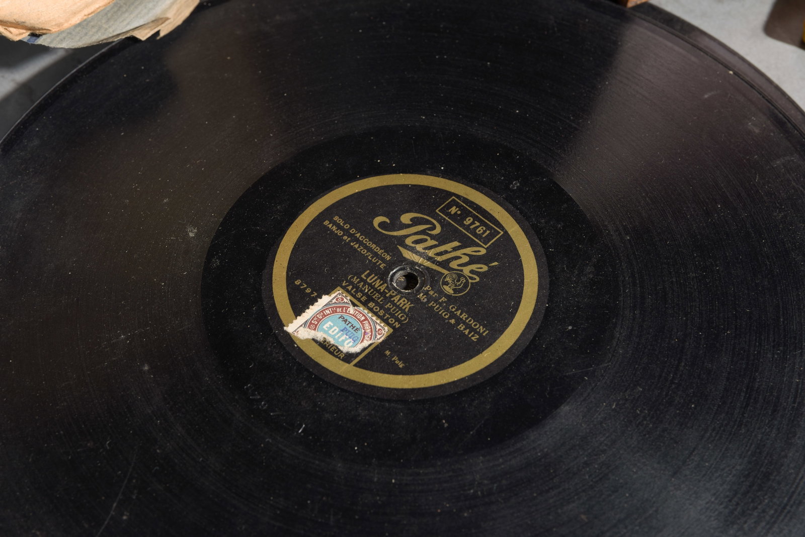 Pathe Diamond Diffuser Table Top Phonograph - 2